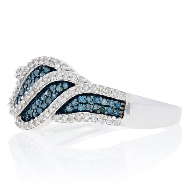 For Sale:  New 3/8ctw Single Cut Diamond Ring, Sterling Silver Blue & White 2