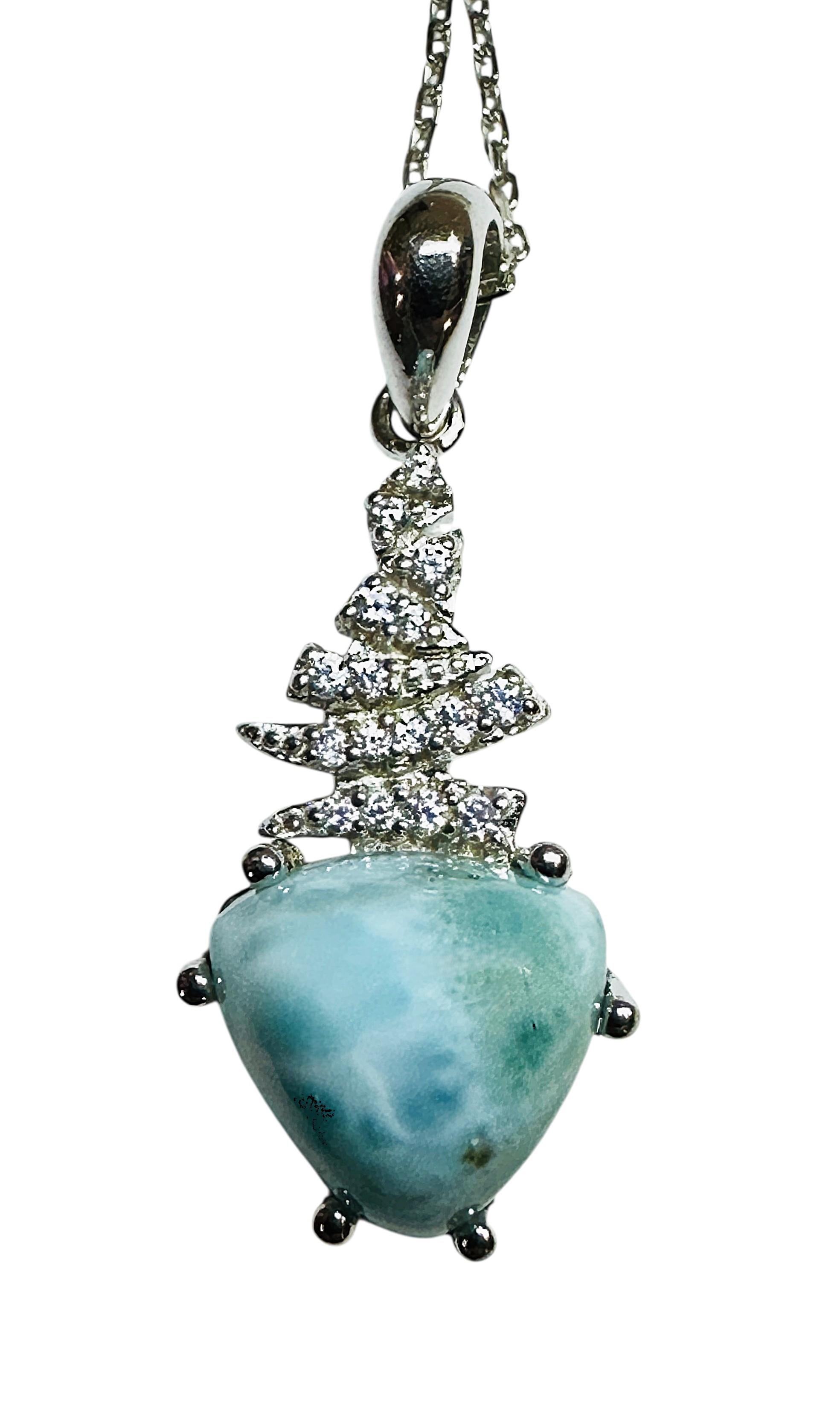 Neu, 3 Karat Trillionschliff Dominicanischer Larimar & Diamantschliff Saphir Halskette im Angebot 8