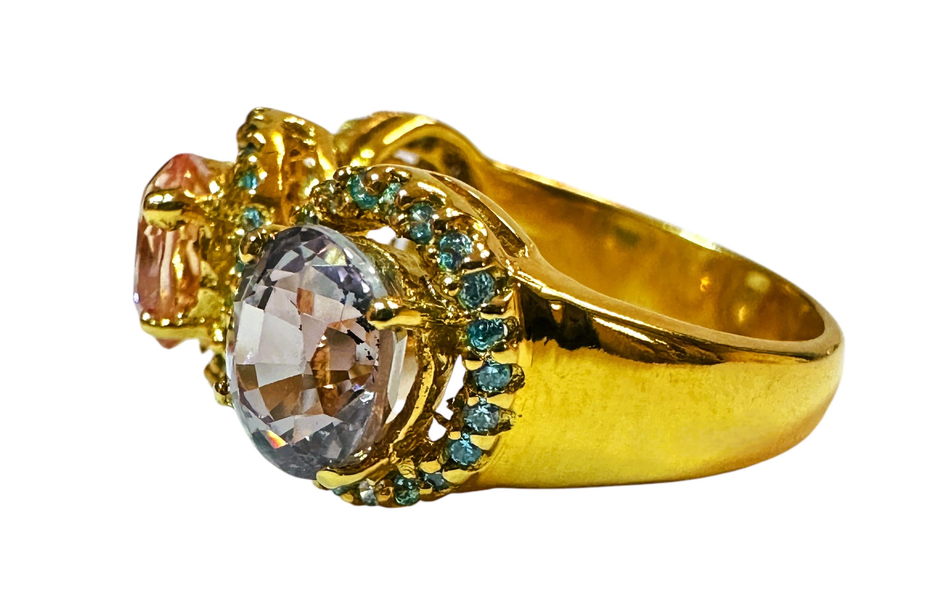 Taille ovale New 3-Stone 4.1 Ct Pastel Sapphire & Diamond Cut Sapphire YGold Sterling Ring en vente