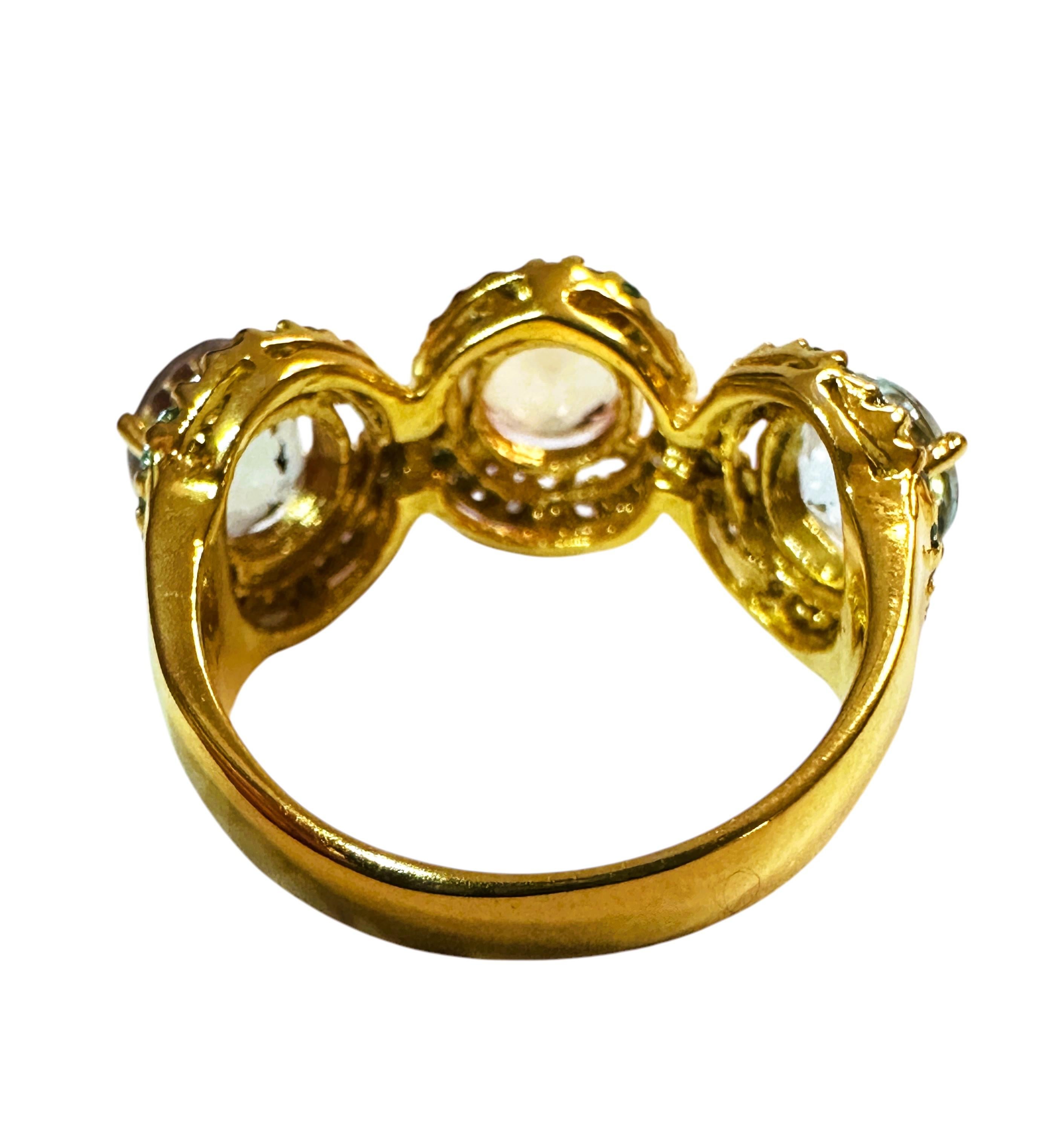 New 3-Stone 4.1 Ct Pastel Sapphire & Diamond Cut Sapphire YGold Sterling Ring Neuf - En vente à Eagan, MN