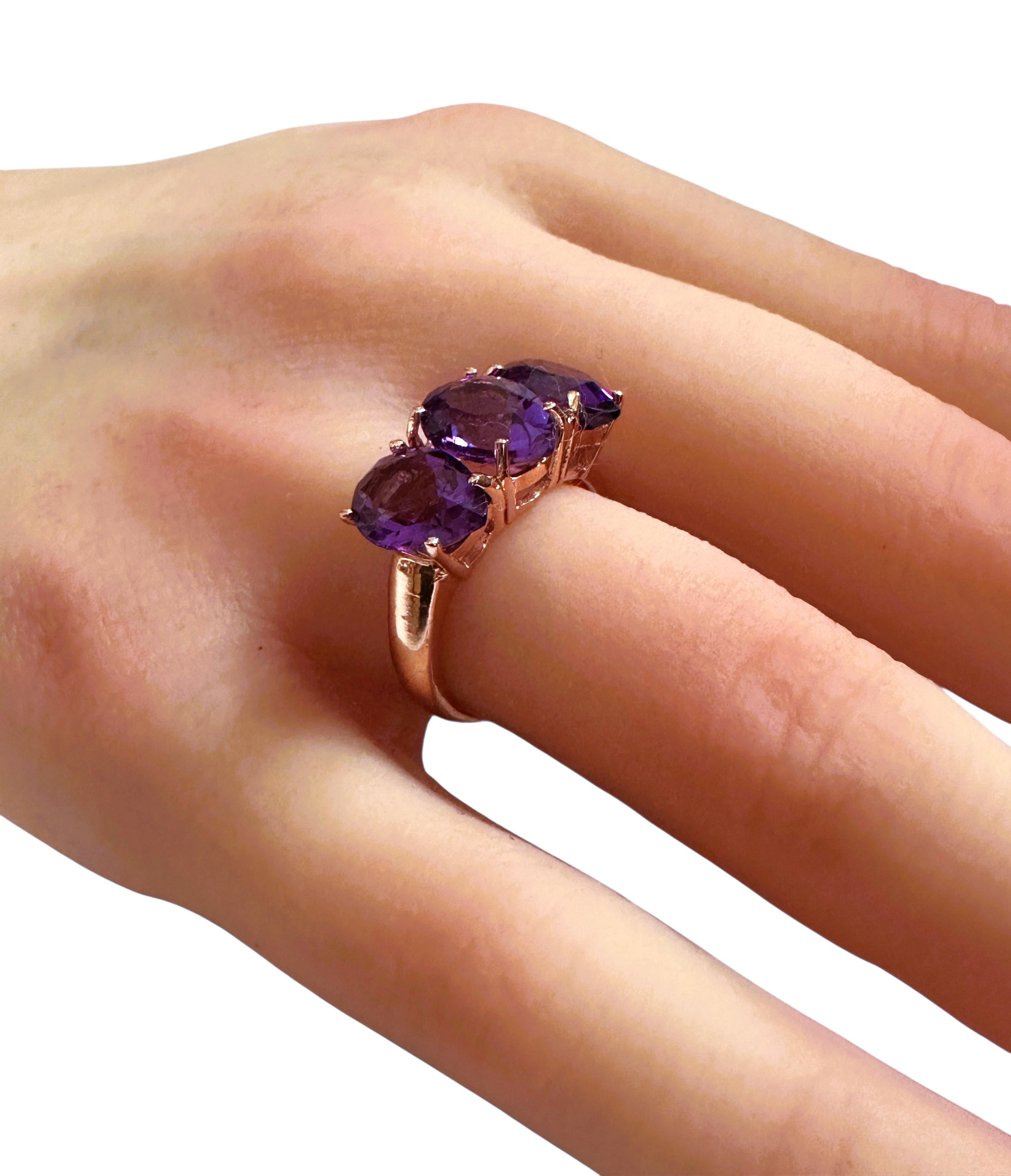 New 3-Stone 4.6 Carat Fancy Pear Cut Amethyst Rose Gold PL Sterling Ring en venta 1