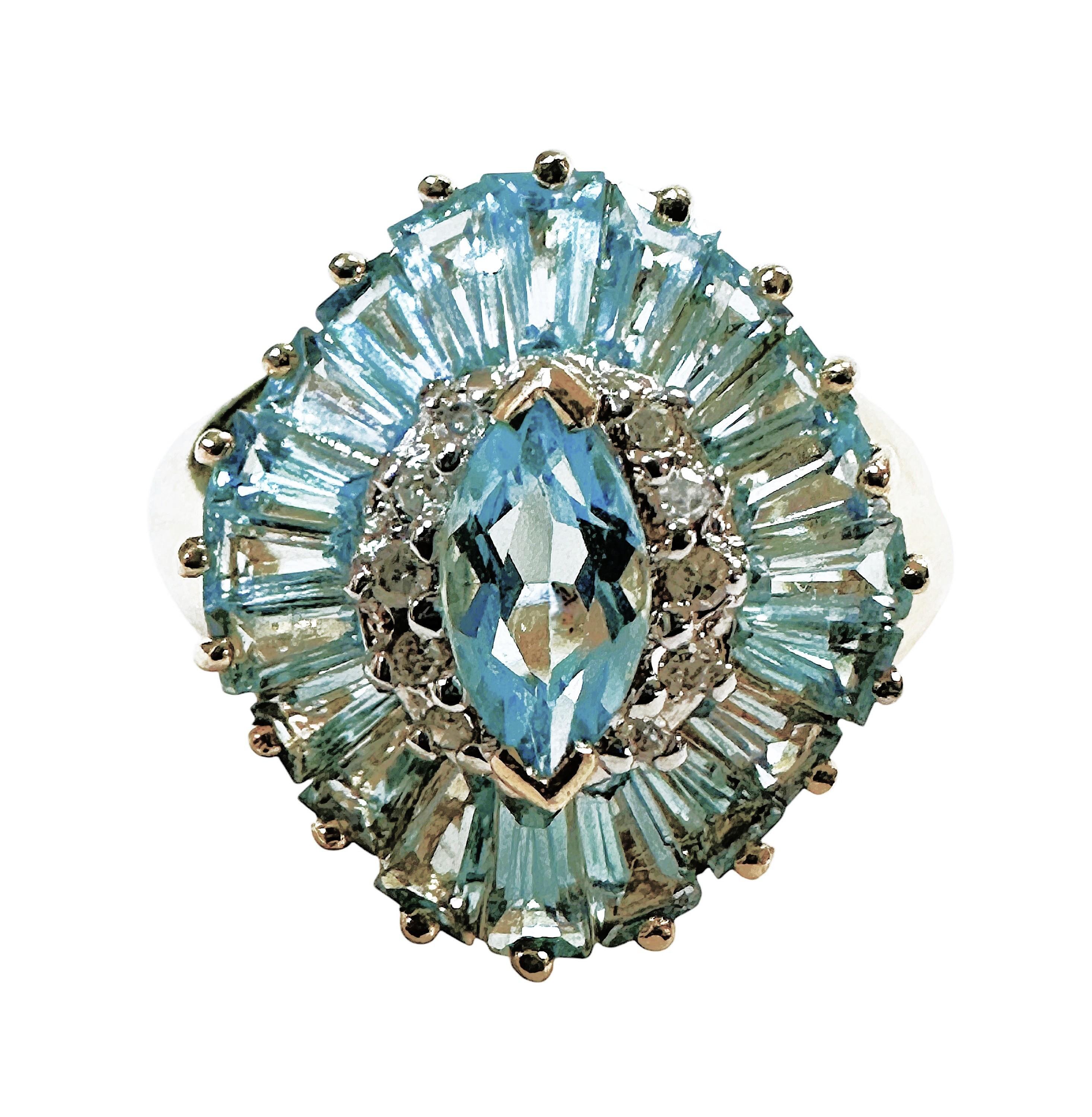 New 3,07 Carat Marquise & Baguette Topaz & Diamond cut Sapphire Yellow Gold Ring 3