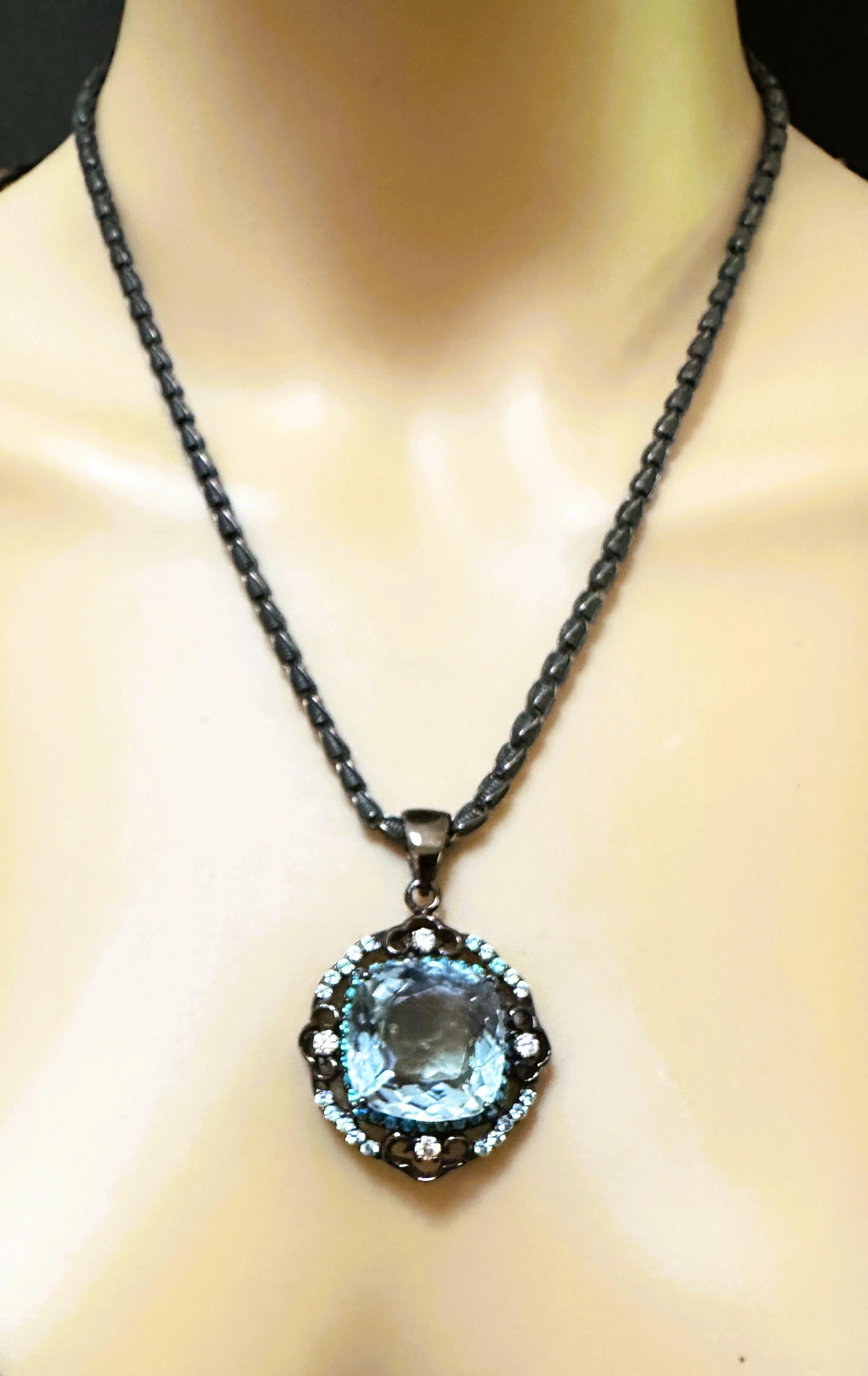 New 31 Carat Aquamarine & Diamond Cut Topaz Oxi Black Sterling Pendant Necklace In New Condition For Sale In Eagan, MN
