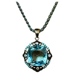 Pendant Necklaces