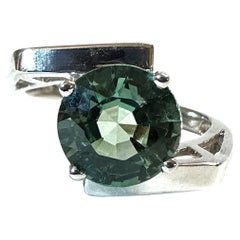New 3.10 Carat Green Sapphire Solitaire Sterling Silver Ring Size 6.5 New 3.10 Carat Green Sapphire Solitaire Sterling Silver Ring Size 6.5