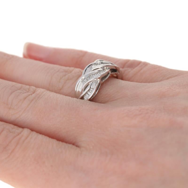 Diamantring mit 0,33 Karat Baguetteschliff, Sterlingsilber Love Twist Braid () 4
