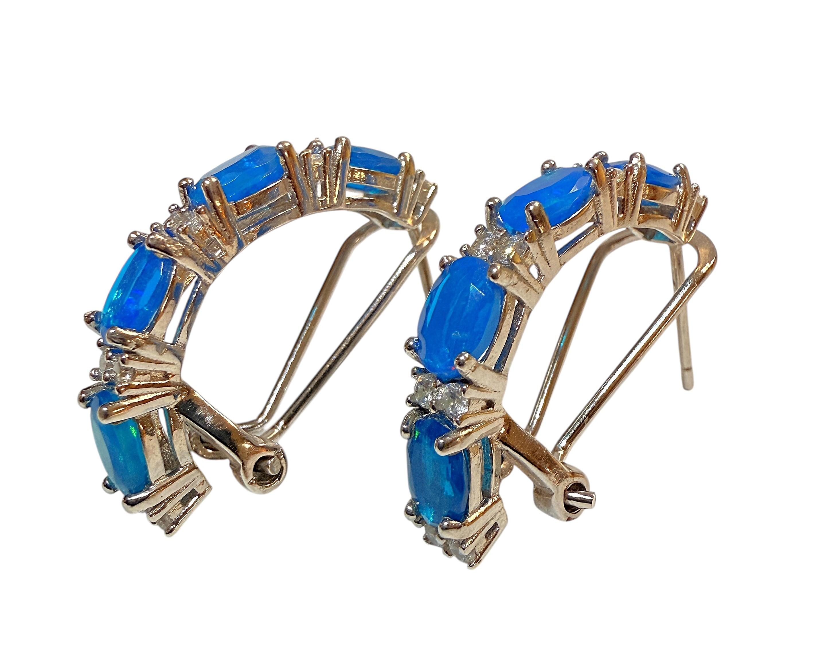 Neue 3,44 Karat Äthiopischer Blauer Opal & Saphir mit Diamantschliff Sterling-Ohrringe (Art déco) im Angebot