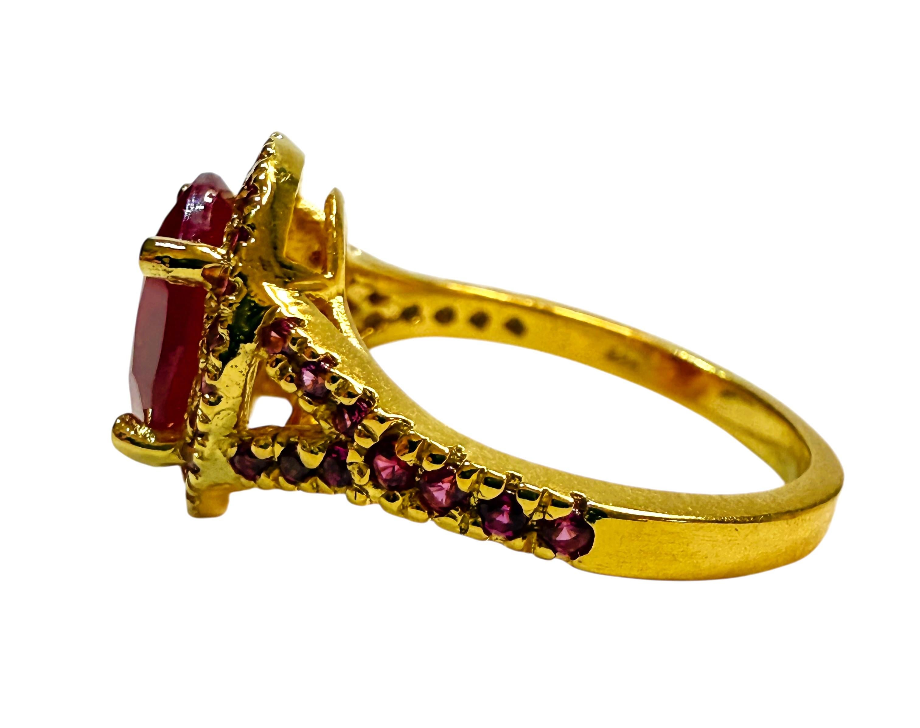 Art déco New 3.50 Carat Red Sapphire & Diamond Cut Sapphire Y Gold PLSterling Silver Ring en vente