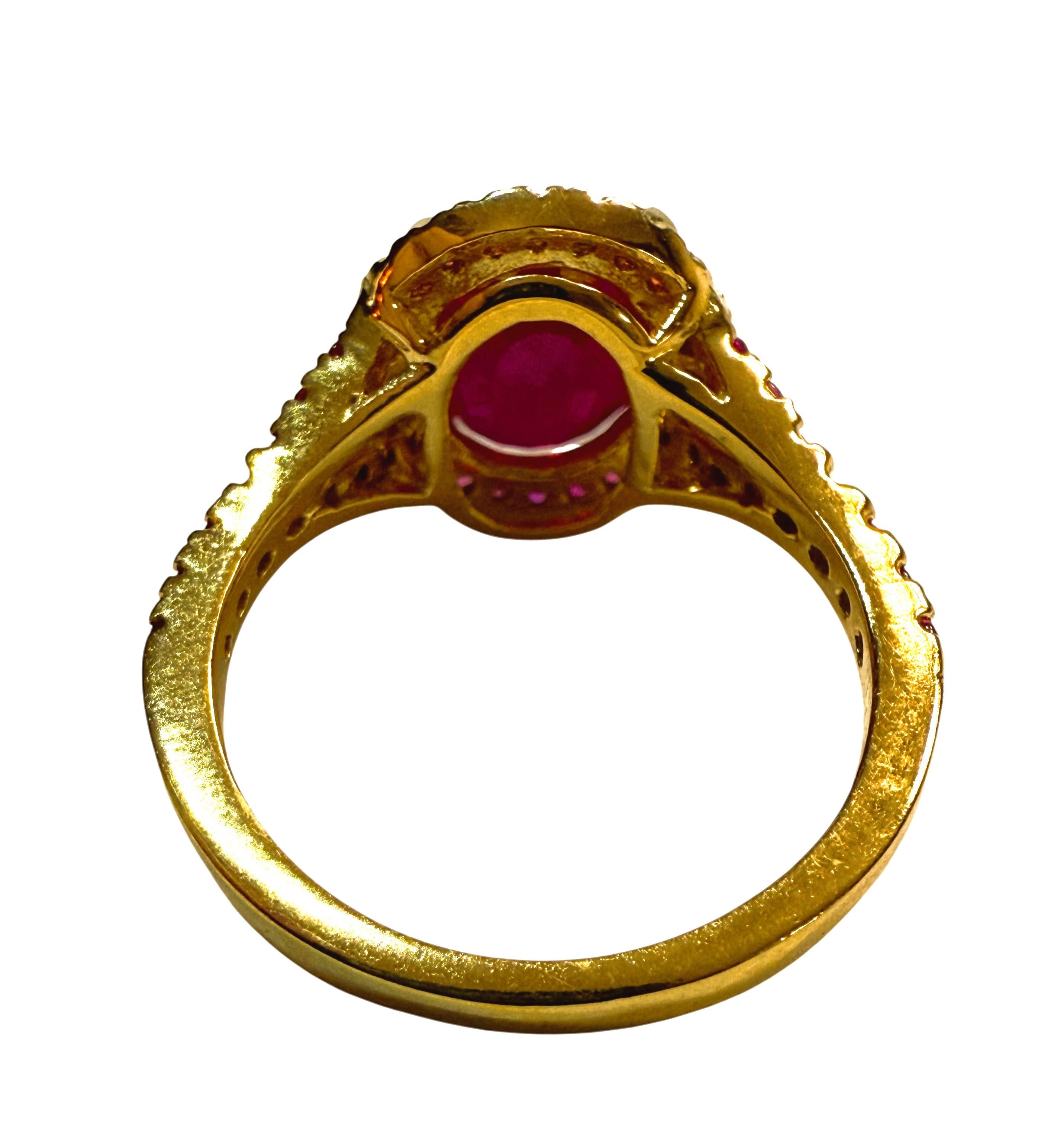 Taille ovale New 3.50 Carat Red Sapphire & Diamond Cut Sapphire Y Gold PLSterling Silver Ring en vente