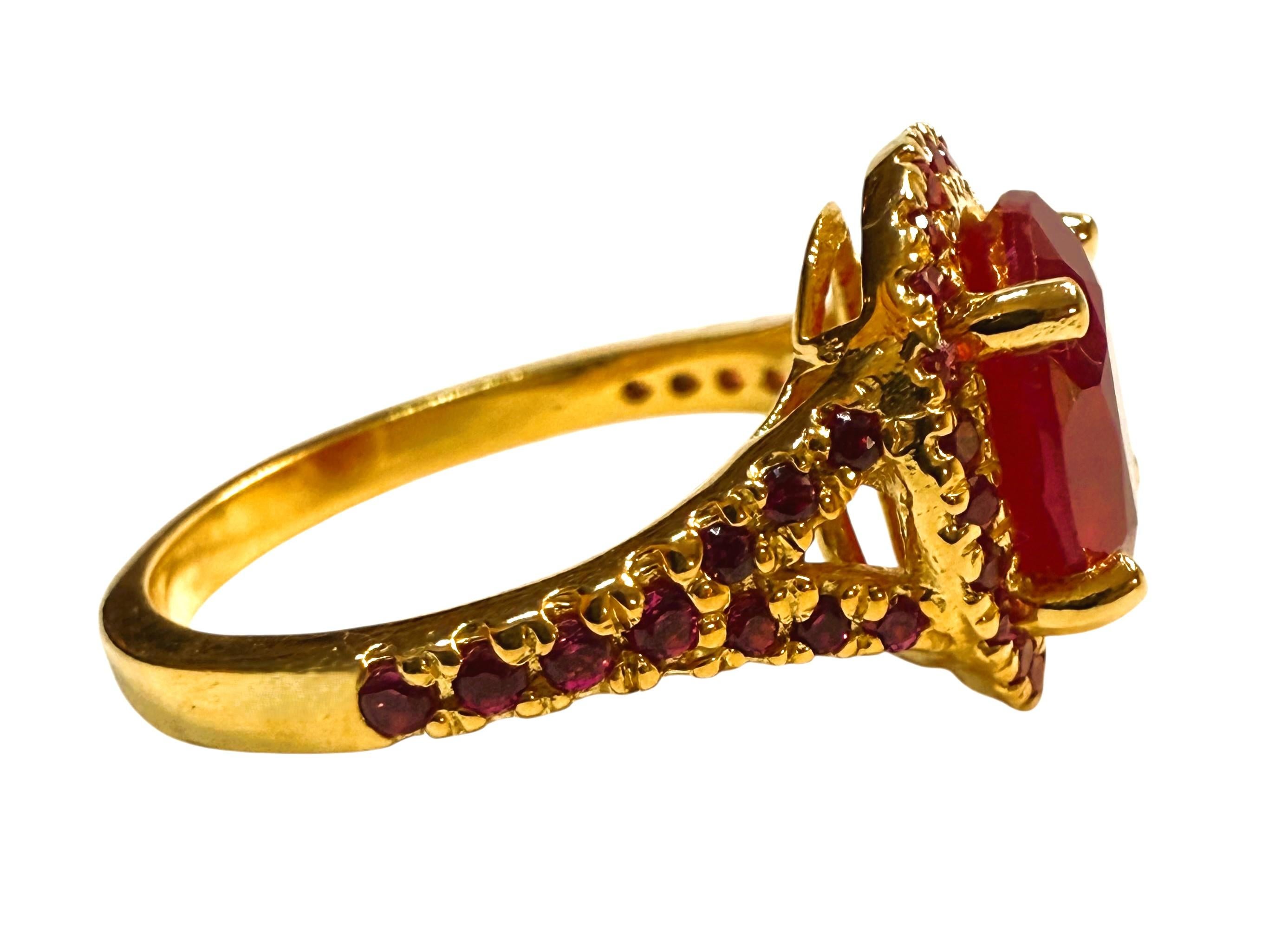 New 3.50 Carat Red Sapphire & Diamond Cut Sapphire Y Gold PLSterling Silver Ring Neuf - En vente à Eagan, MN
