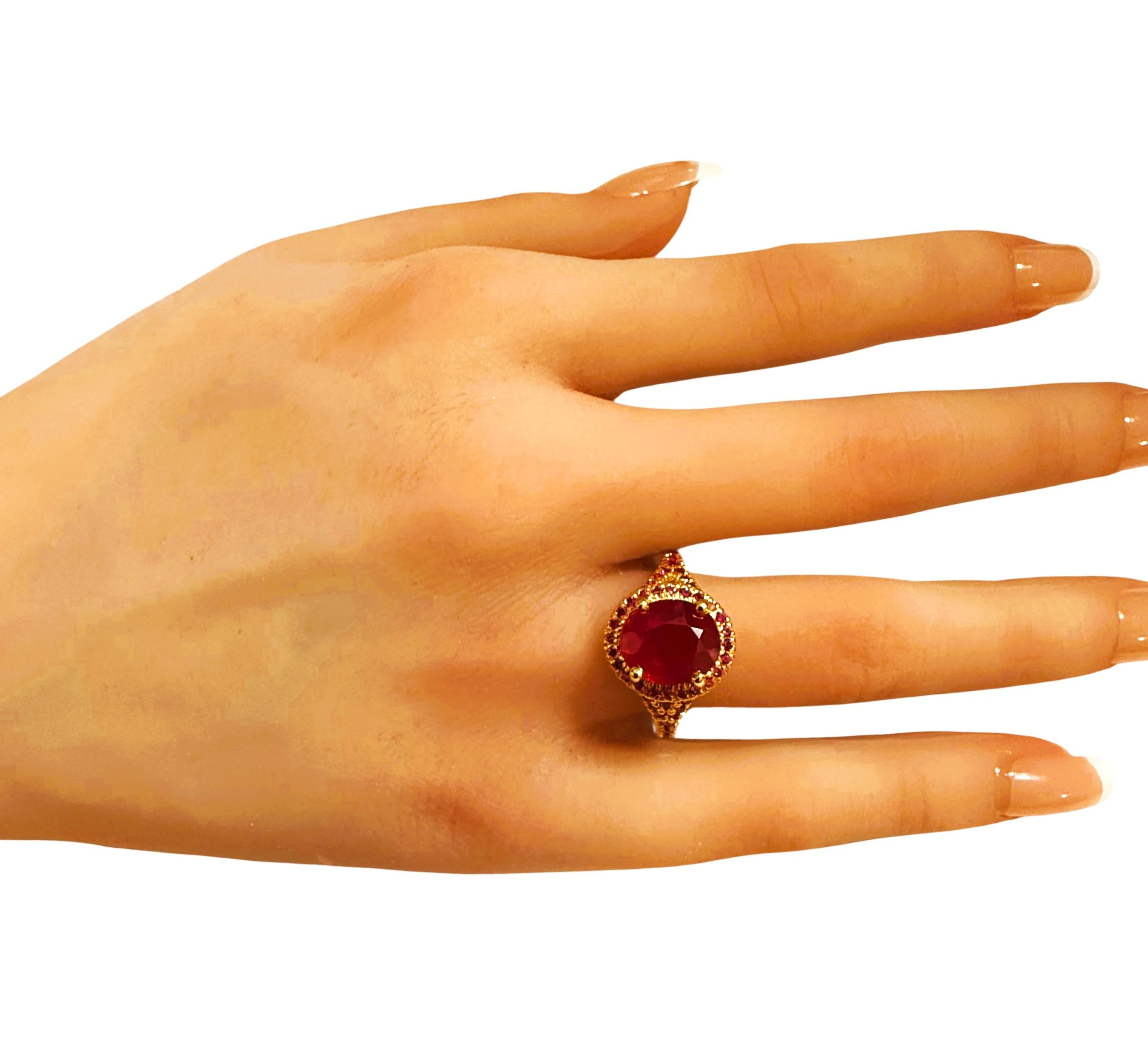 New 3.50 Carat Red Sapphire & Diamond Cut Sapphire Y Gold PLSterling Silver Ring en vente 3
