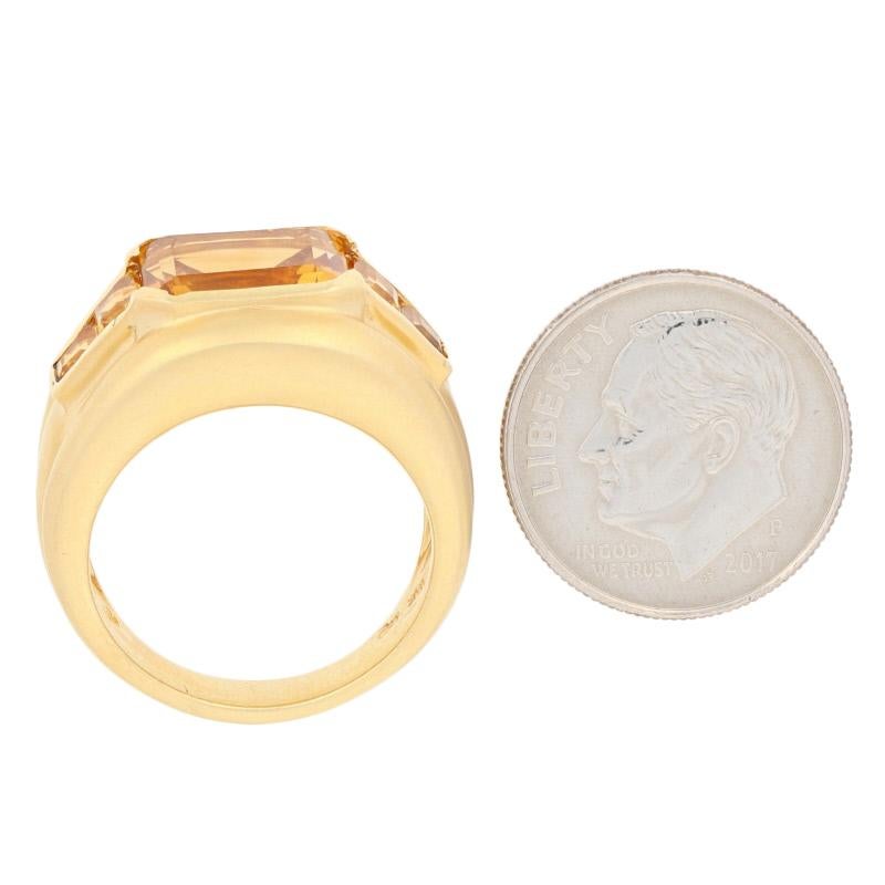 3.70 Carat Citrine Ring, 18 Karat Yellow Gold Matte 1