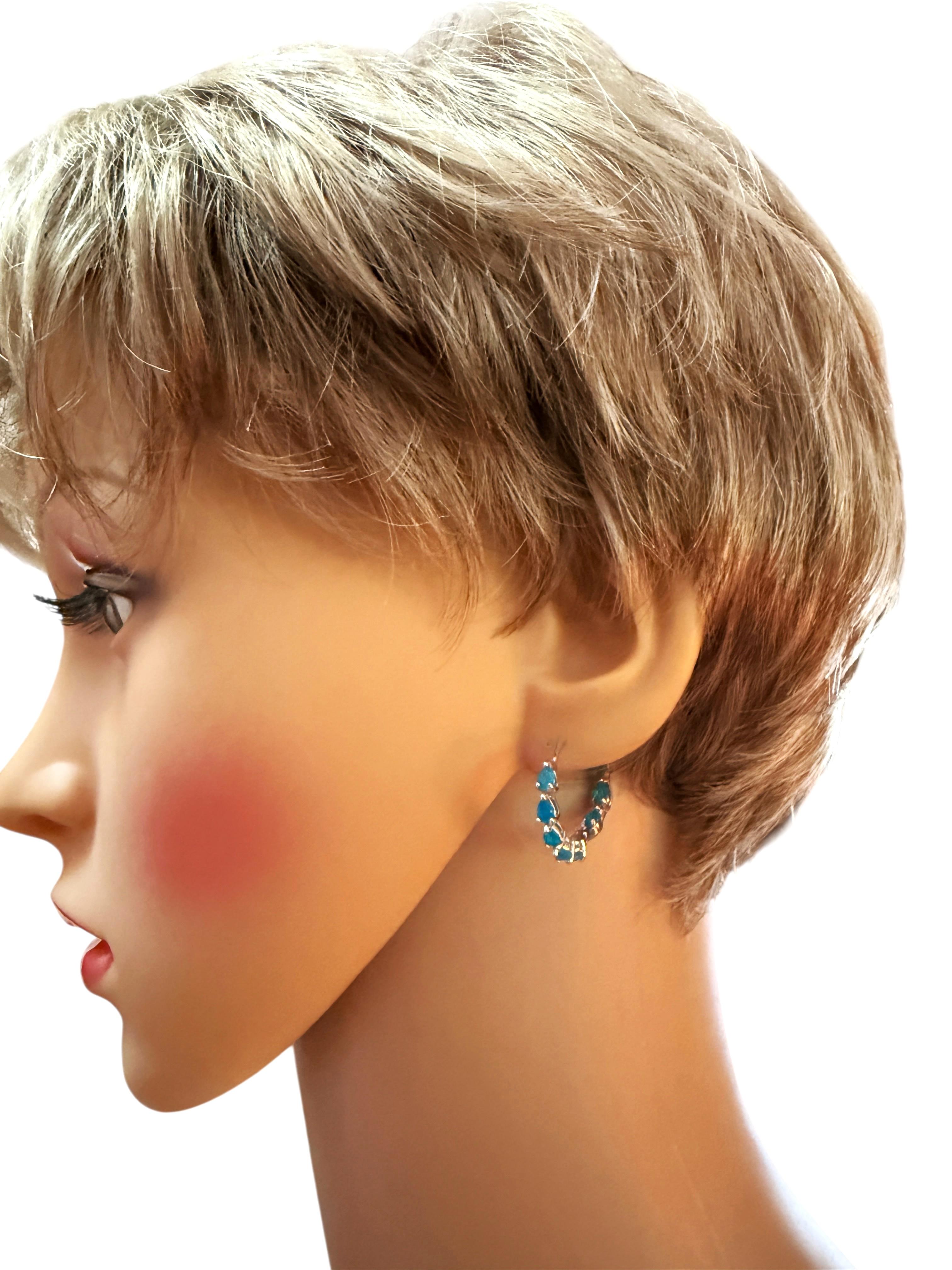 Neu 3,78 Karat Äthiopischer Blauer Opal Birnenschliff Ohrringe aus Sterling Silber im Angebot 1