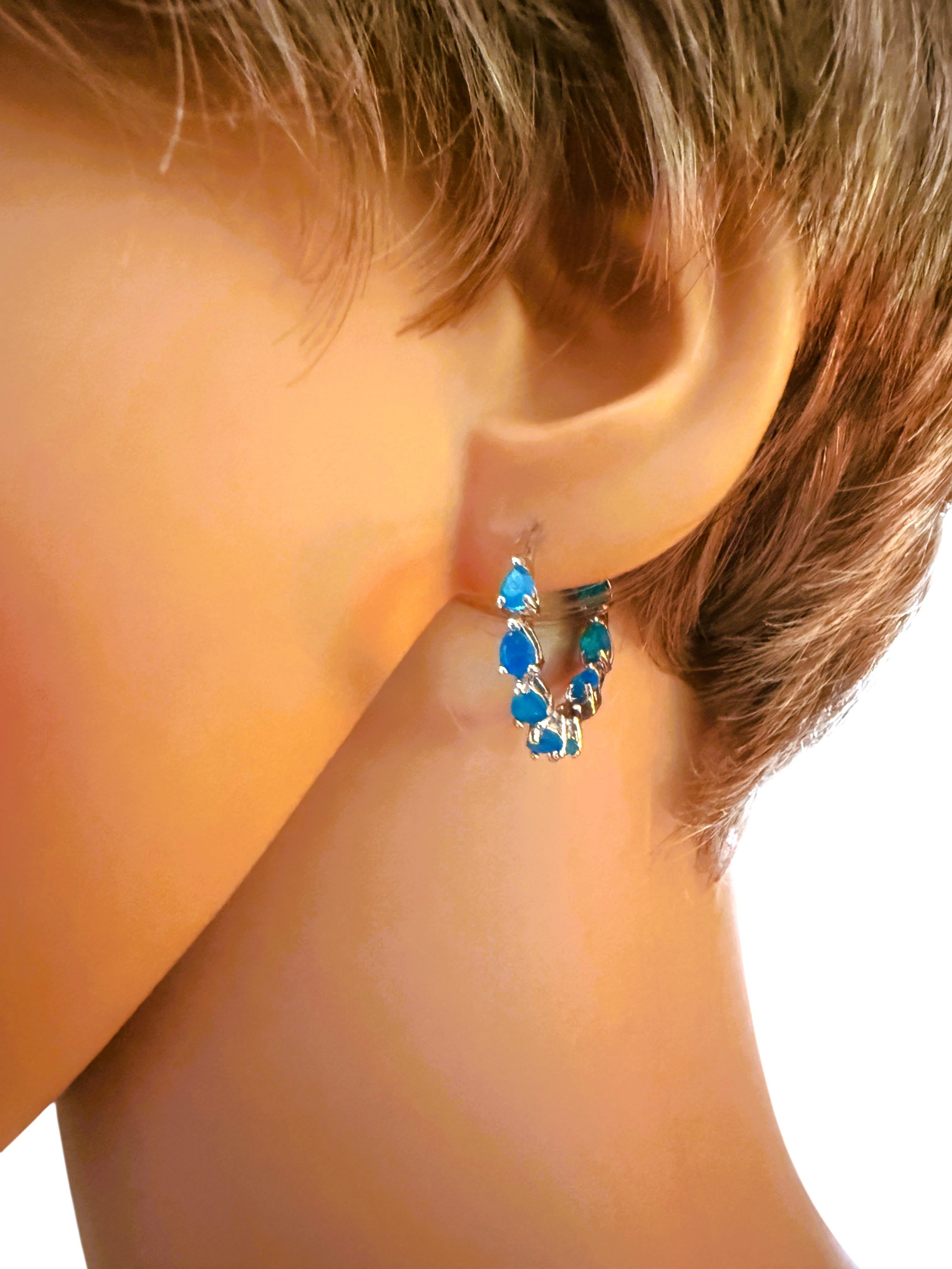 Neu 3,78 Karat Äthiopischer Blauer Opal Birnenschliff Ohrringe aus Sterling Silber im Angebot 2