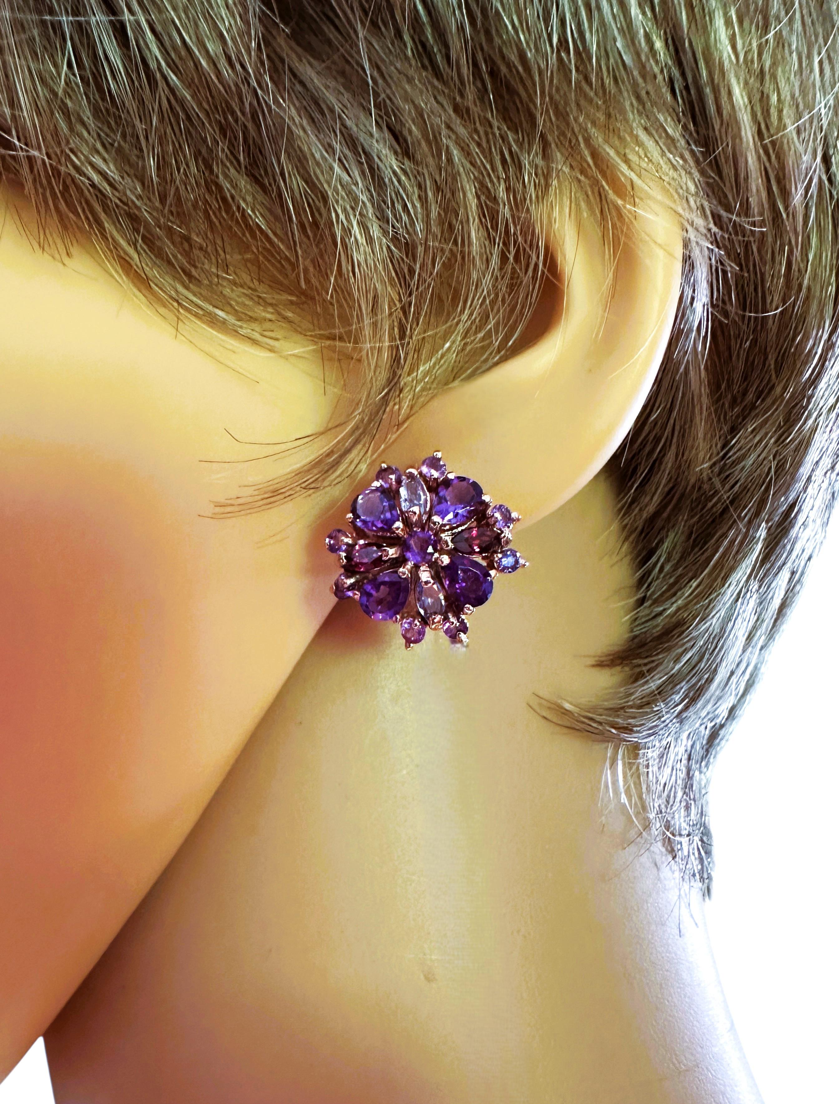 Donna New 4.0 Carat Amethyst & Diamond Cut Sapphire Sterling R Gold PL Earrings in vendita