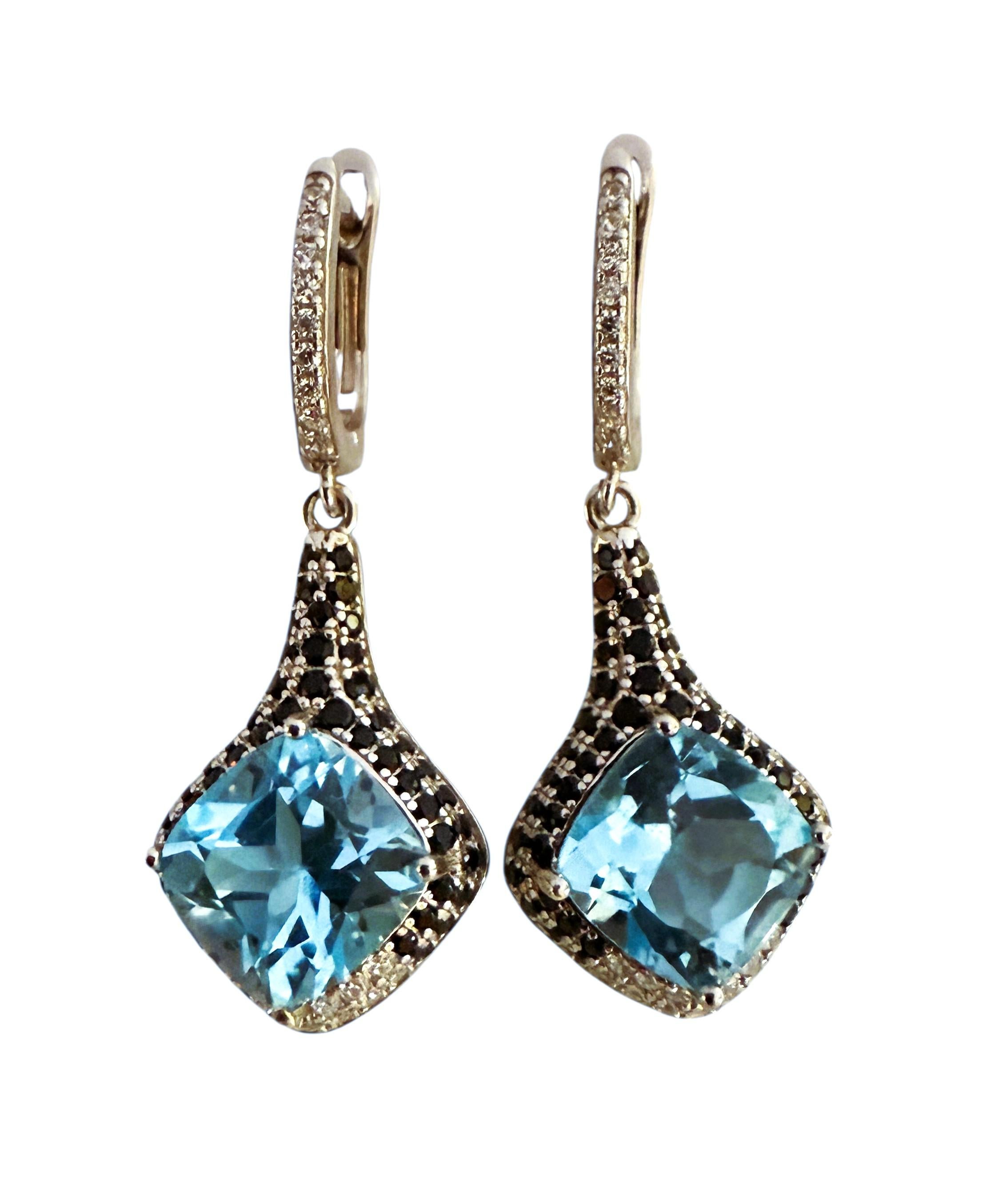 New 4.08 Carat Blue Topaz & Diamond Cut Sapphire Dangle English Lock Earrings For Sale 3