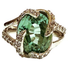 New 4.68 Carat Blue Green Paraiba Tourmaline
Diamond Cut Sapphire Sterling Ring New 4.68 Carat Blue Green Paraiba Tourmaline
Diamond Cut Sapphire Sterling Ring