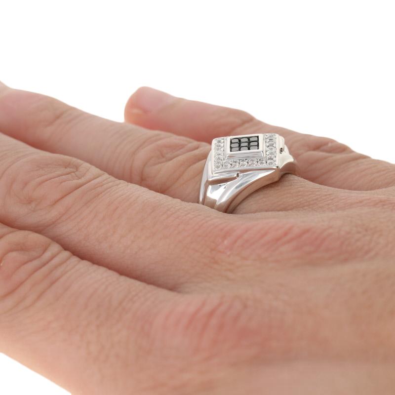 New .50ctw Princess Cut Composite Diamond Ring, Silver Black & White Halo In New Condition For Sale In Greensboro, NC