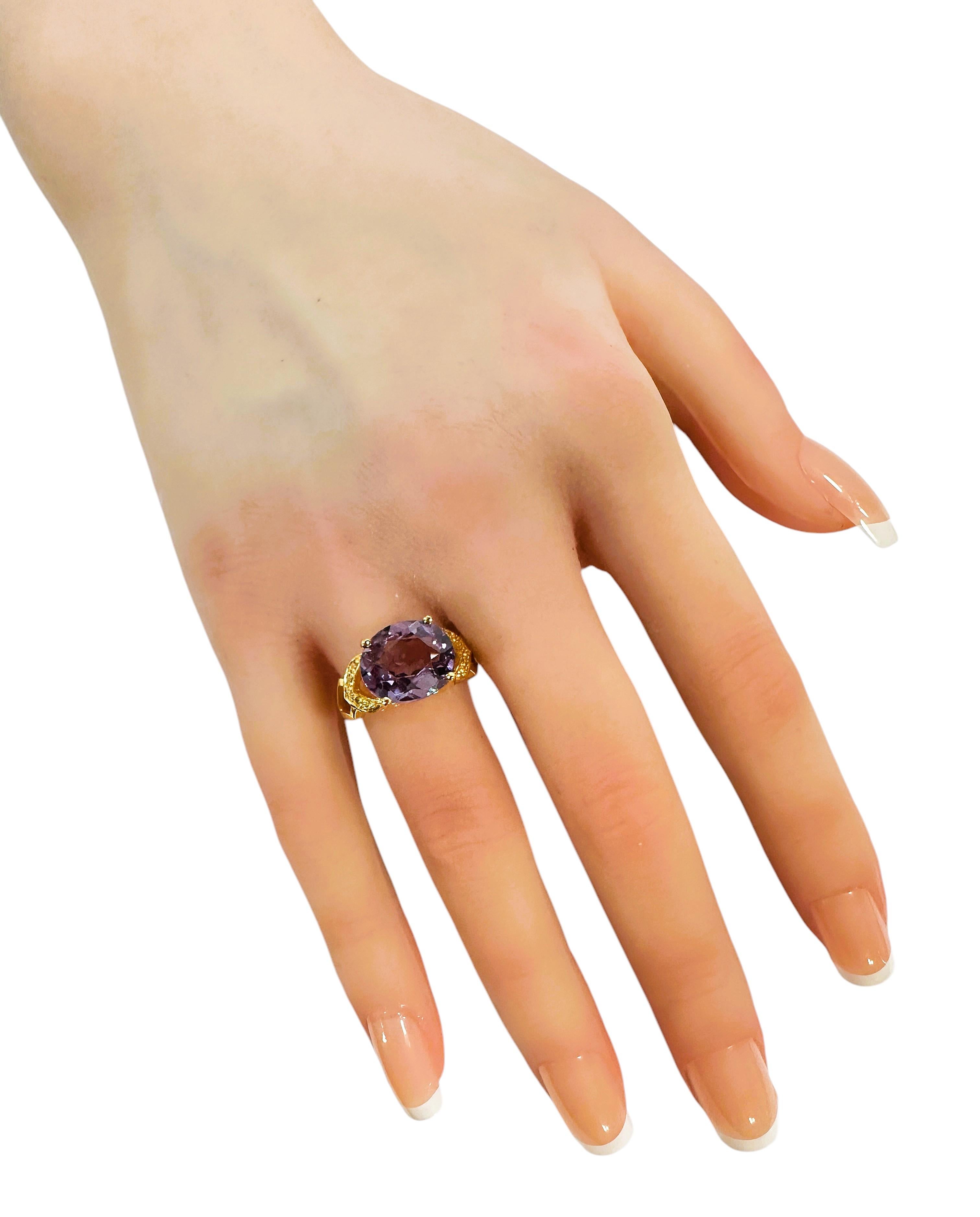 Women's New 5.25 Carat Color Changing & Diamond Cut Sapphire & Y Gold Pl Sterling Ring For Sale