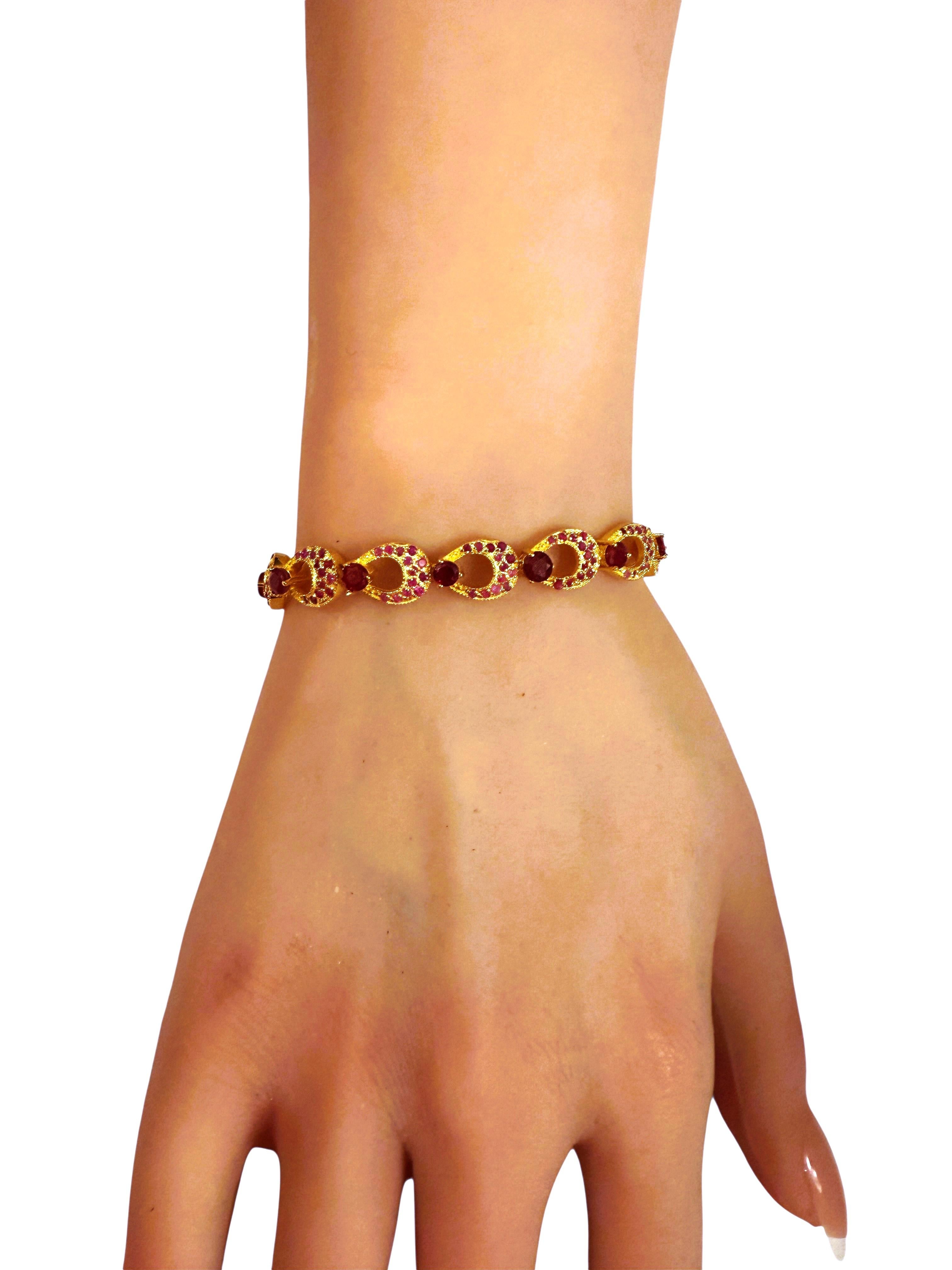 Taille ronde New 5.32 Carat Myanmar Ruby 14K Gold PL Sterling Silver Bracelet 7 to 8 inches en vente