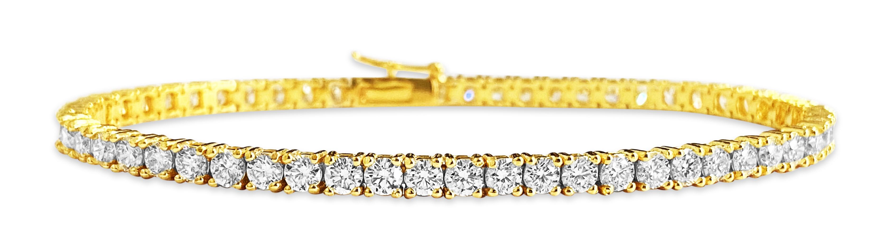 NEW 5.60 Carat VVS Diamond Tennis Bracelet in 14k Gold In Excellent Condition For Sale In Miami, FL