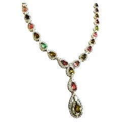 Nuevo collar de oro blanco de 14k con turmalina multicolor de 5,75 quilates y plata de ley