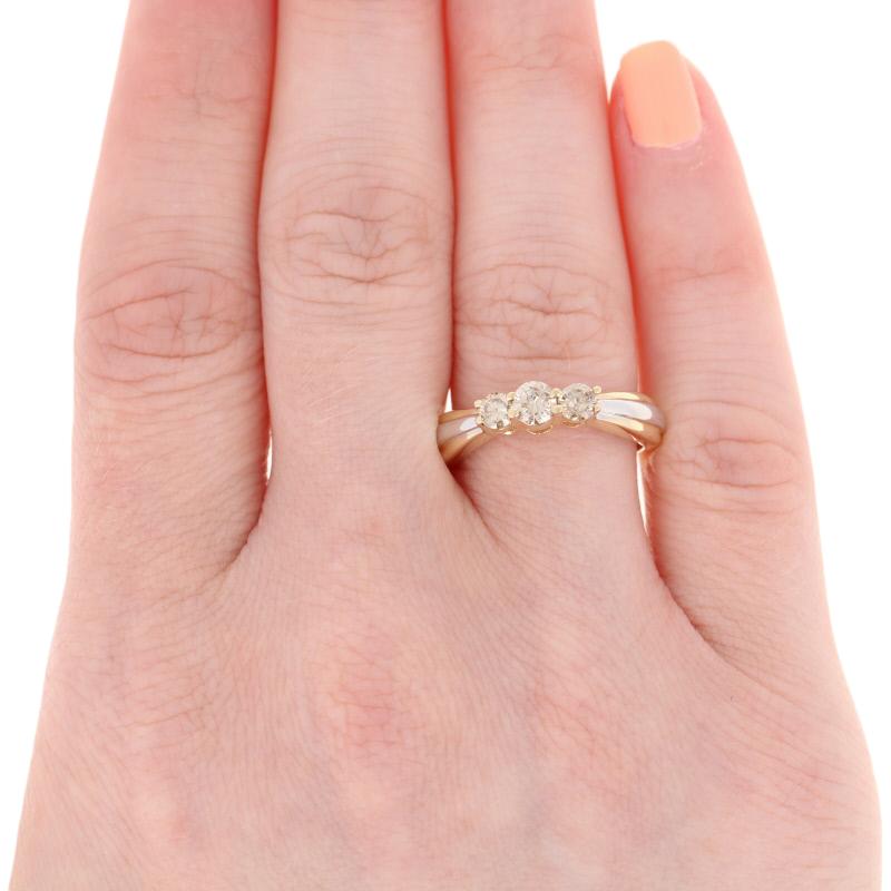 Round Cut New .60ctw Round Brilliant Diamond Engagement Ring, 14k Gold Three-Stone
