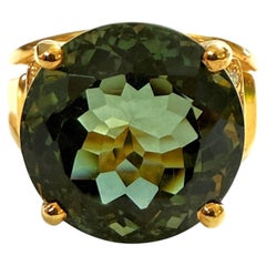 Nuevo anillo de oro amarillo PL de 6,84 quilates de turmalina verde bosque y zafiro