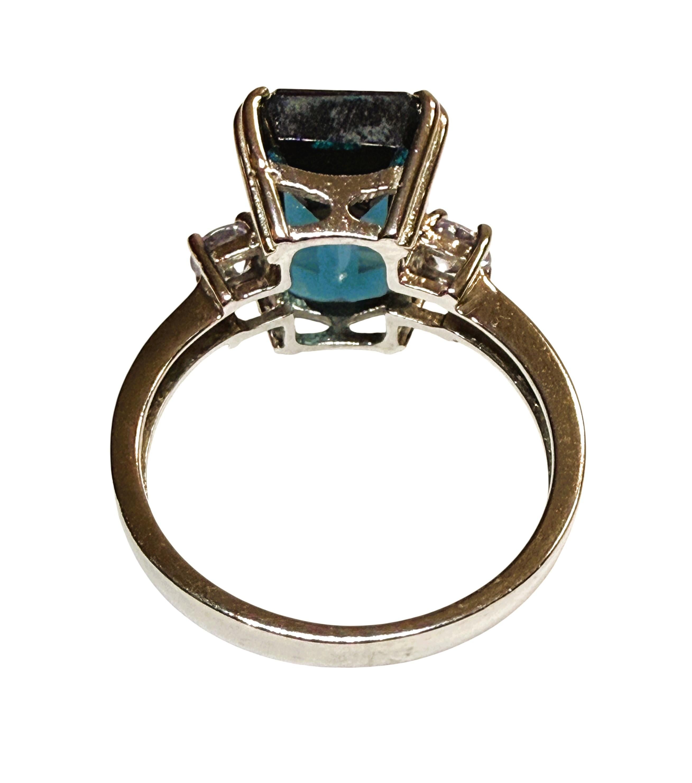 Neu 7 Karat Londoner Blautopas & Diamantschliff Saphir Sterling Silber Ring (Baguetteschliff) im Angebot