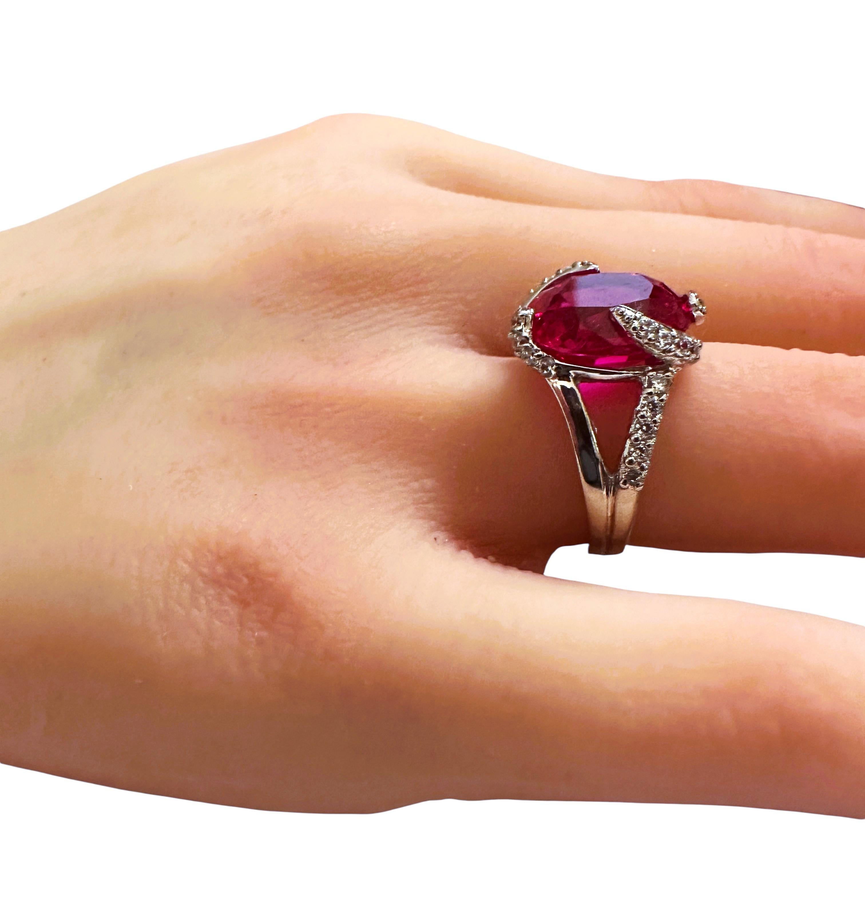New 7.0 Carat Red Sapphire & Diamond Cut Sapphire Sterling Ring Size 6.25 en vente 4