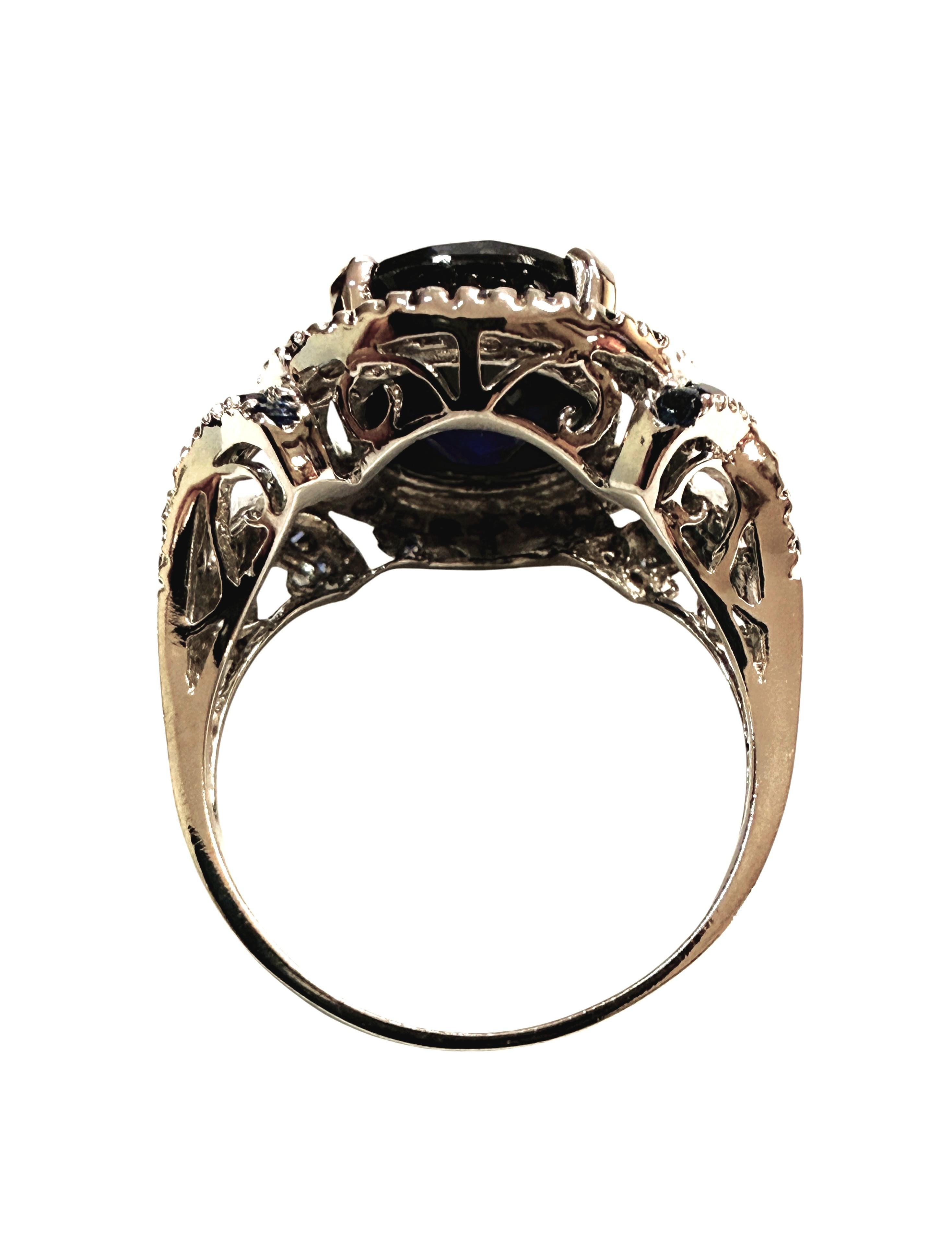 Nuovo anello in argento sterling con zaffiro blu ovale e taglio diamante da 7.02 carati In condizioni Nuovo in vendita a Eagan, MN