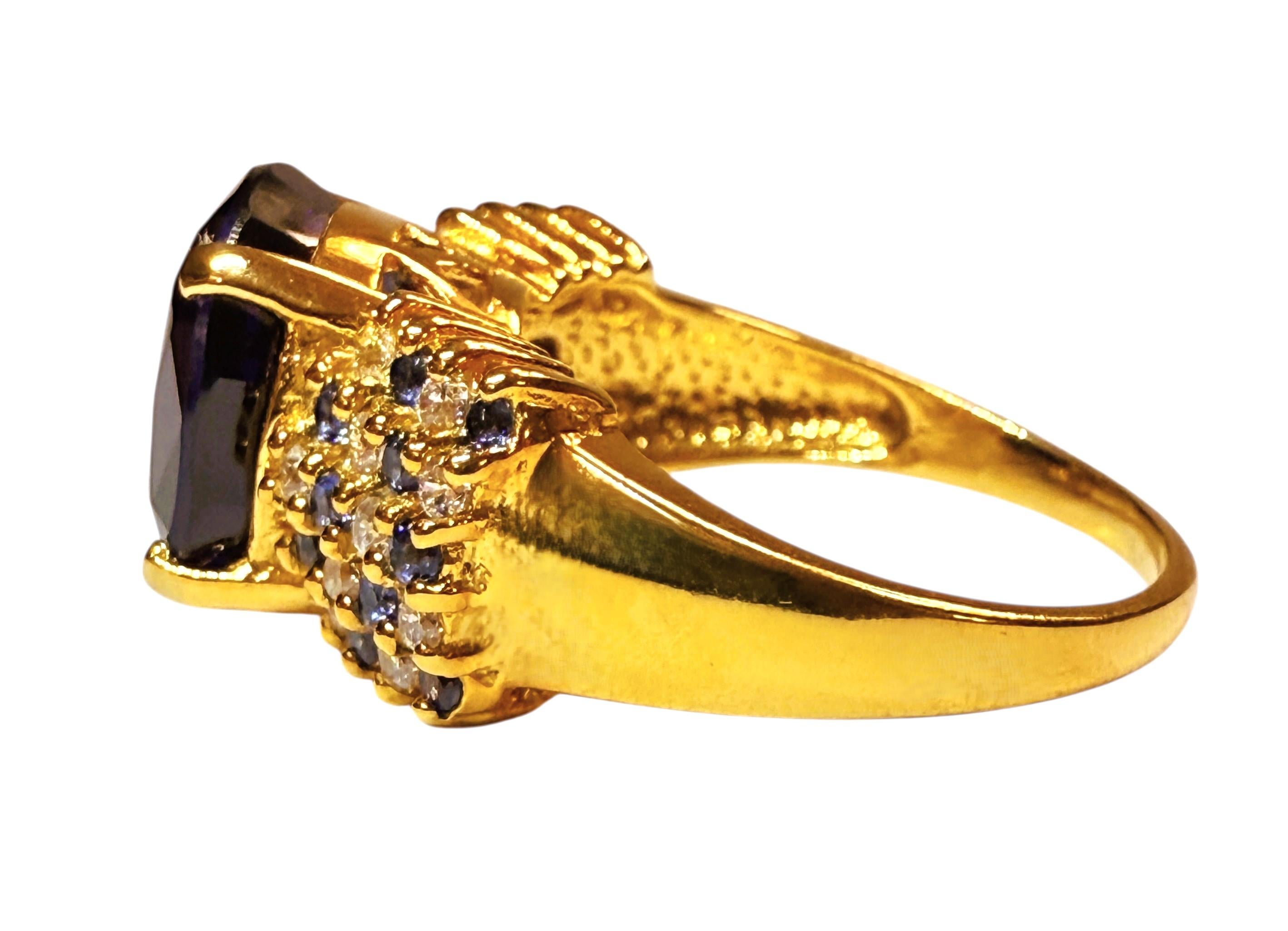 Art Déco Nuovo anello con zaffiro ovale e diamantato da 7,5 carati in oro giallo 24 carati e argento sterling in vendita