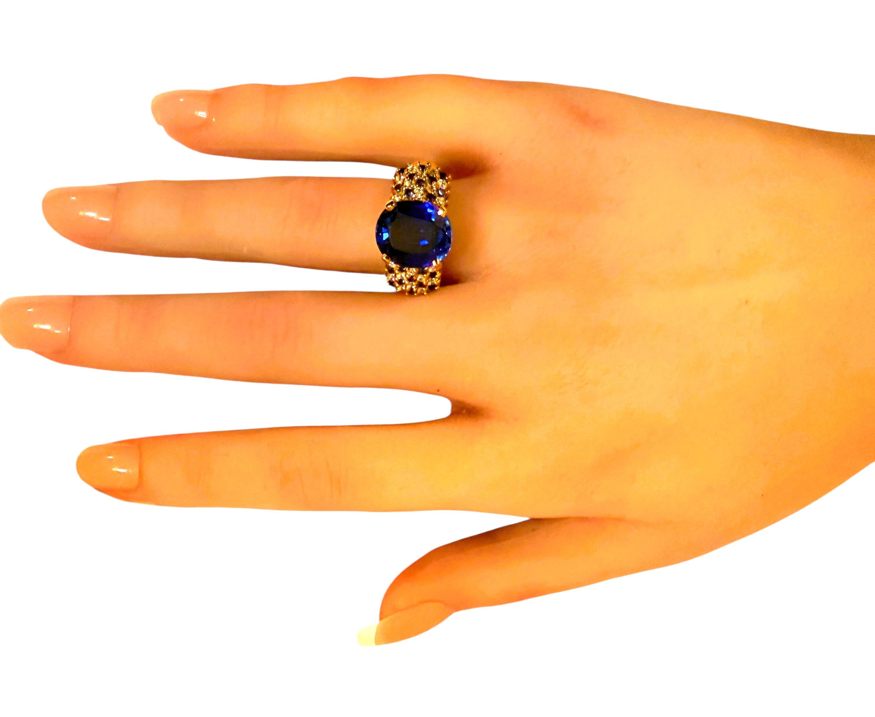 Nuovo anello con zaffiro ovale e diamantato da 7,5 carati in oro giallo 24 carati e argento sterling in vendita 3