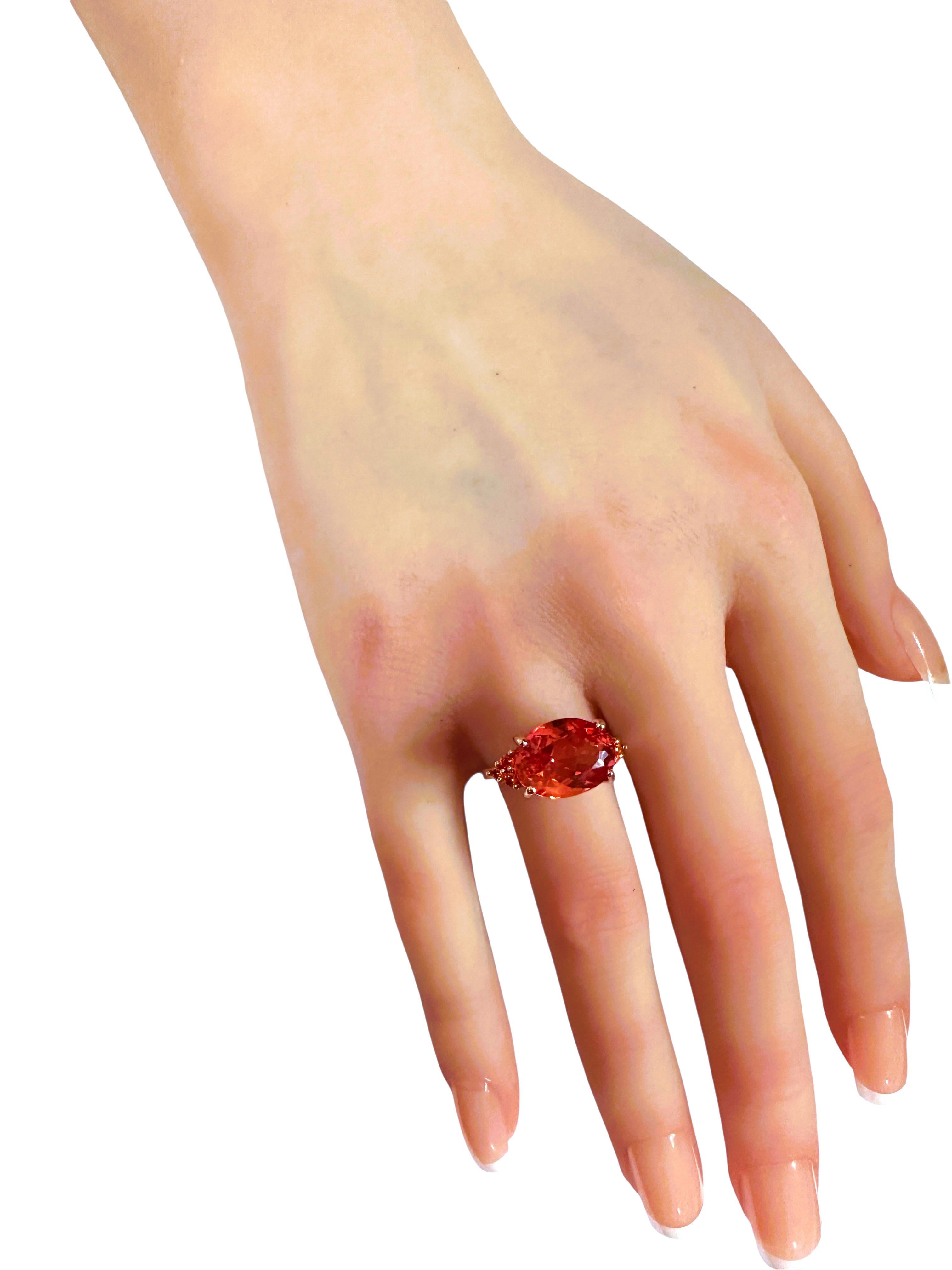 New 7.5 Carat Sunset Sapphire & Diamond Cut Sapphire R Gold PL Sterling Ring en vente 2