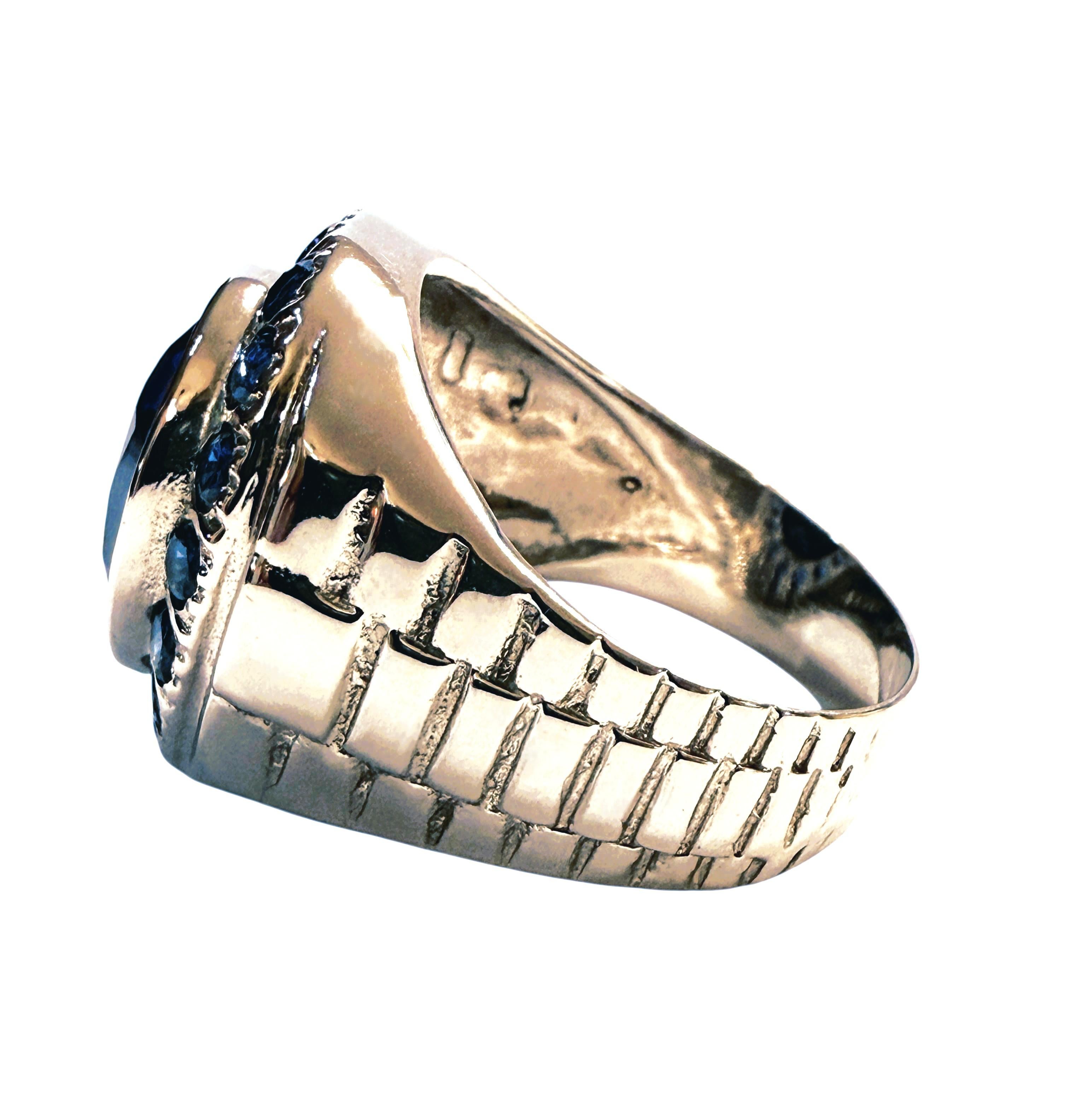 Neu 7.60 Karat Oval & Diamantschliff Blauer Saphir Sterling Silber Ring (Art déco) im Angebot