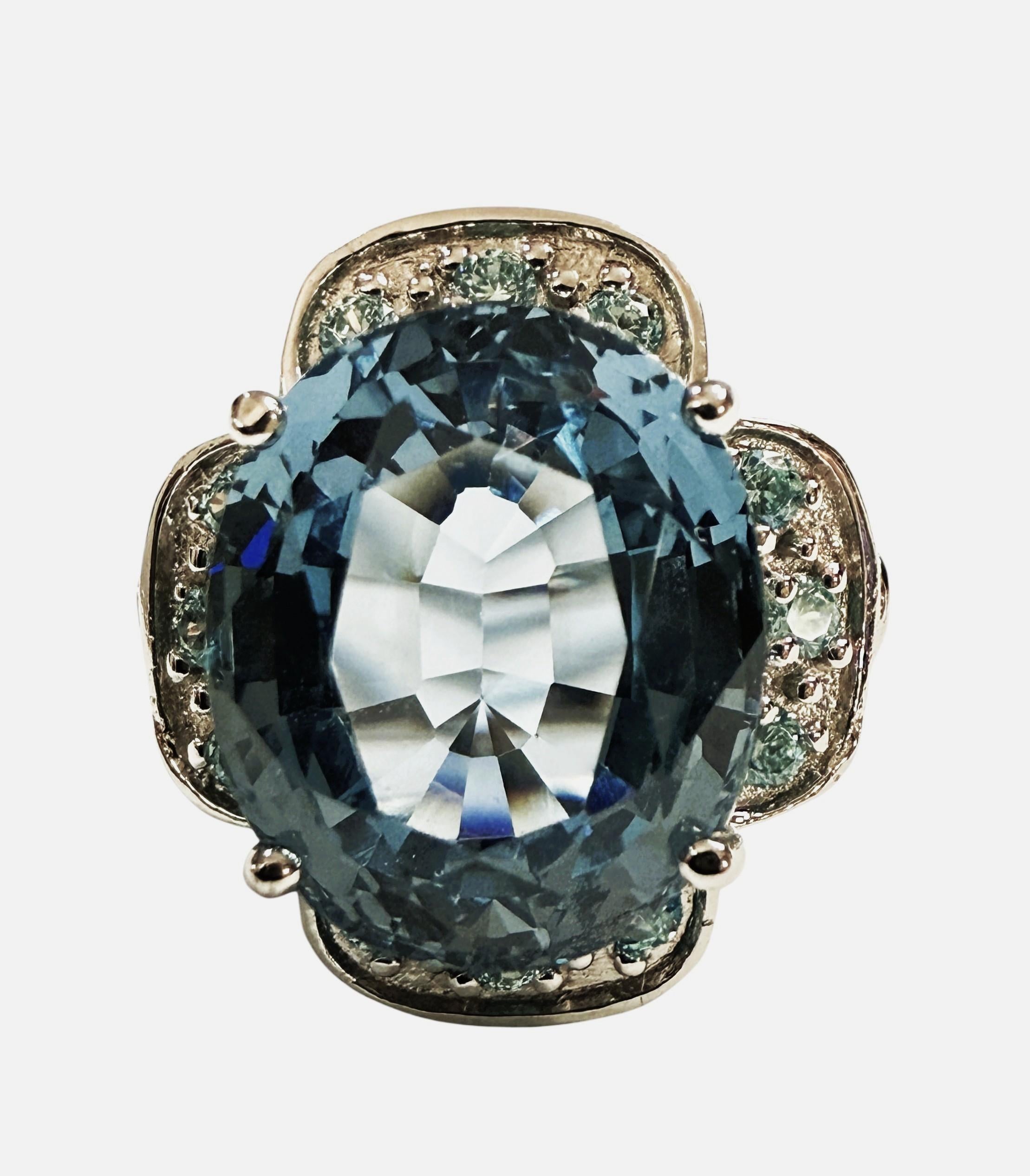 De las mujeres Nuevo Anillo de Esterlina de Topacio Azul de Londres de 7,90 Quilates y Zafiro talla Diamante