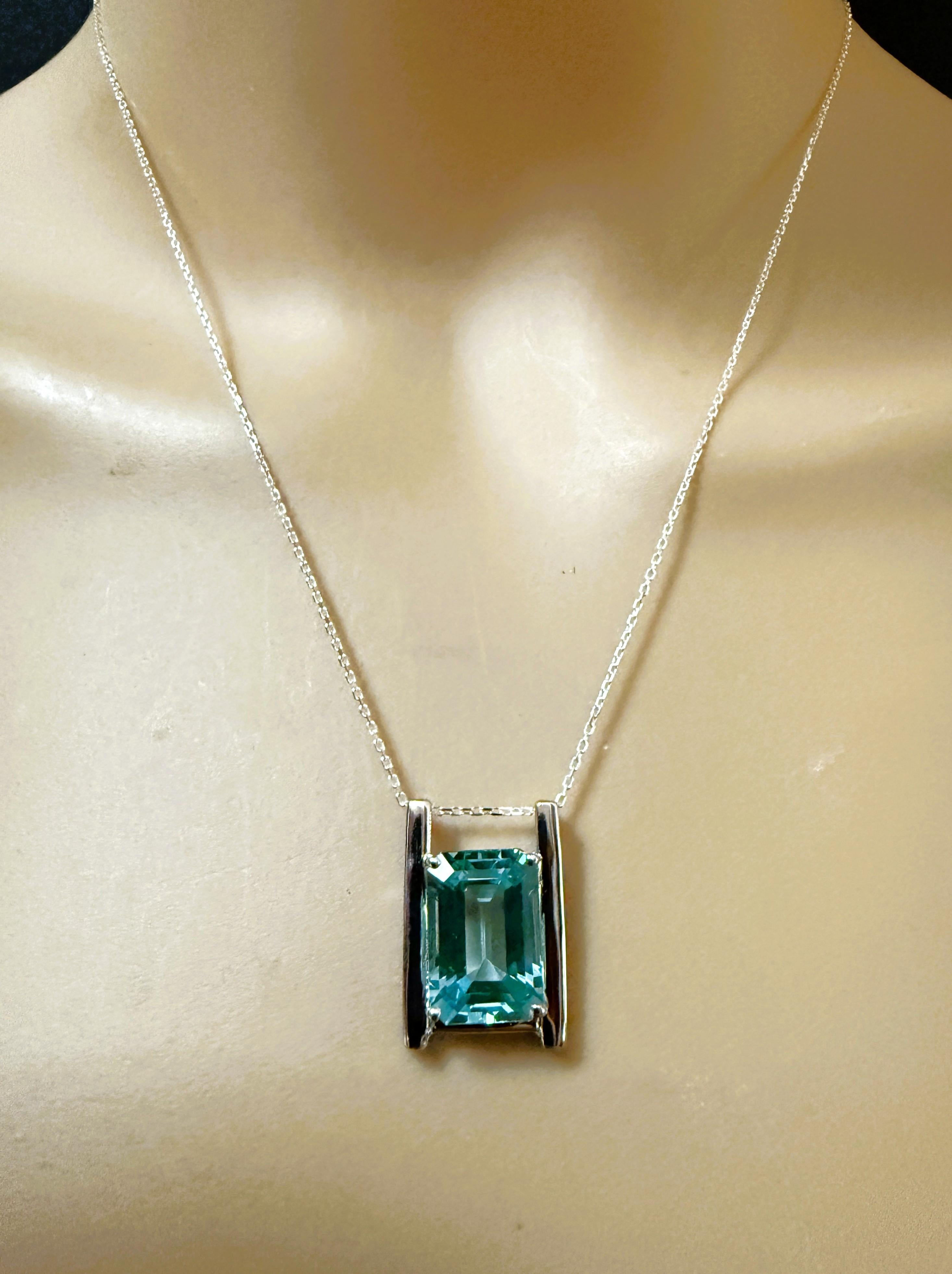Art Déco New 7.95 Carat Bluish Green Paraiba Tourmaline Sterling Pendant Necklace 18