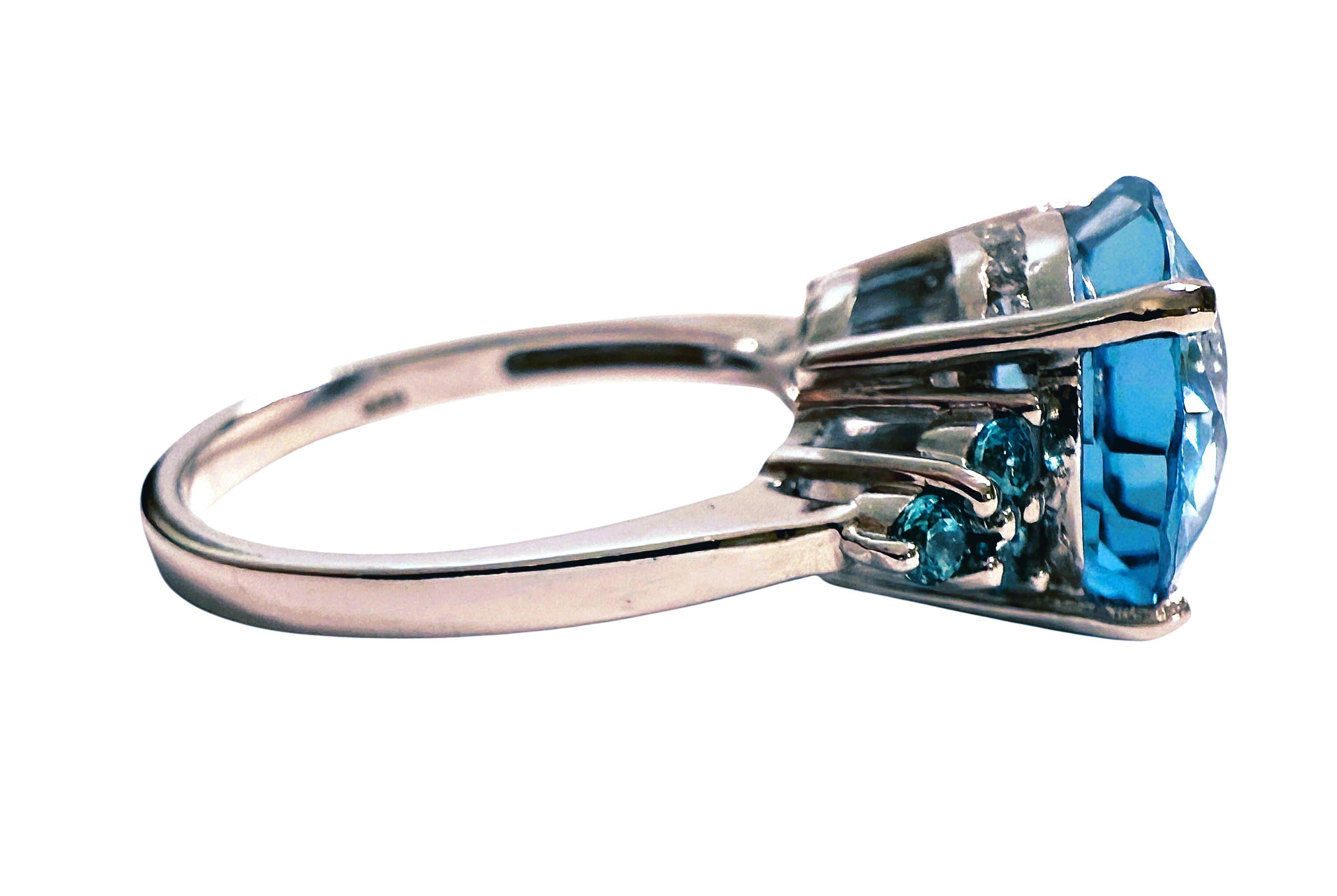 Art Deco New 8.0 Carat Baby Blue Topaz & Diamond Cut Sapphire Sterling Ring For Sale