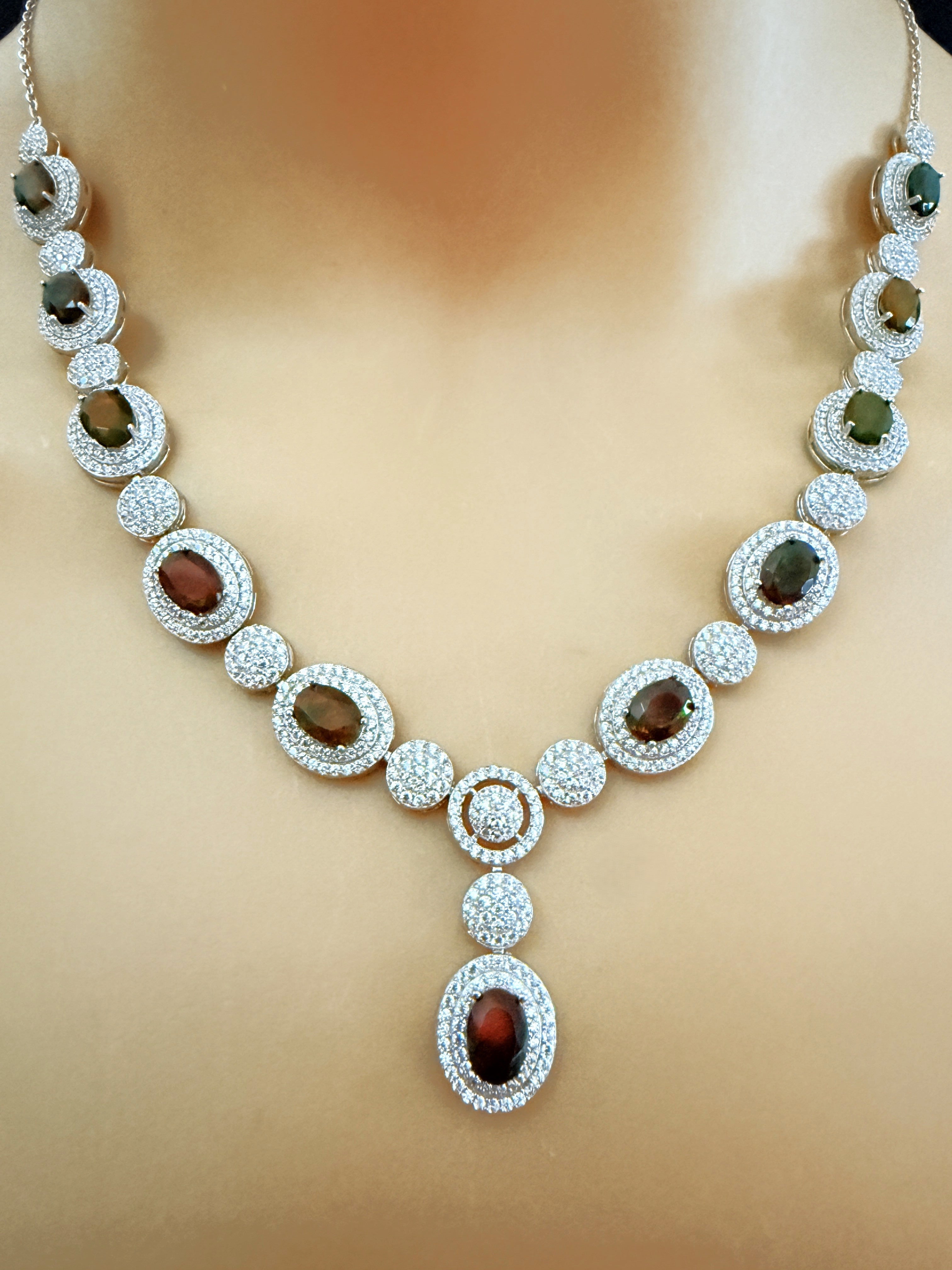 New 8.3 Carat Ethopian Black Opal 
Sapphire 14k White Gold PL Sterling Necklace en vente