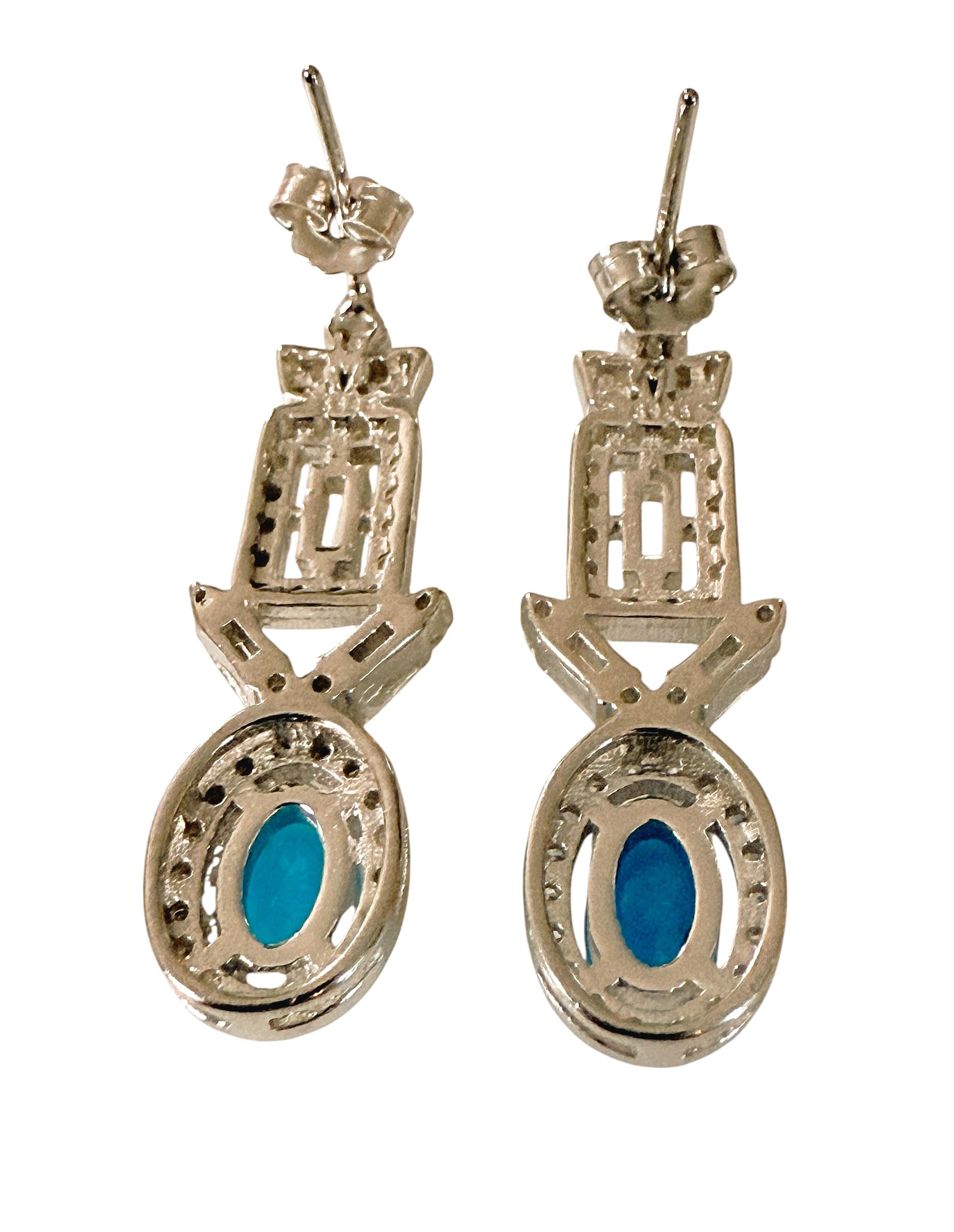 Neu .86 Karat Blauer Opal & Diamant & Saphir im Baguetteschliff Sterling-Ohrringe im Angebot 1