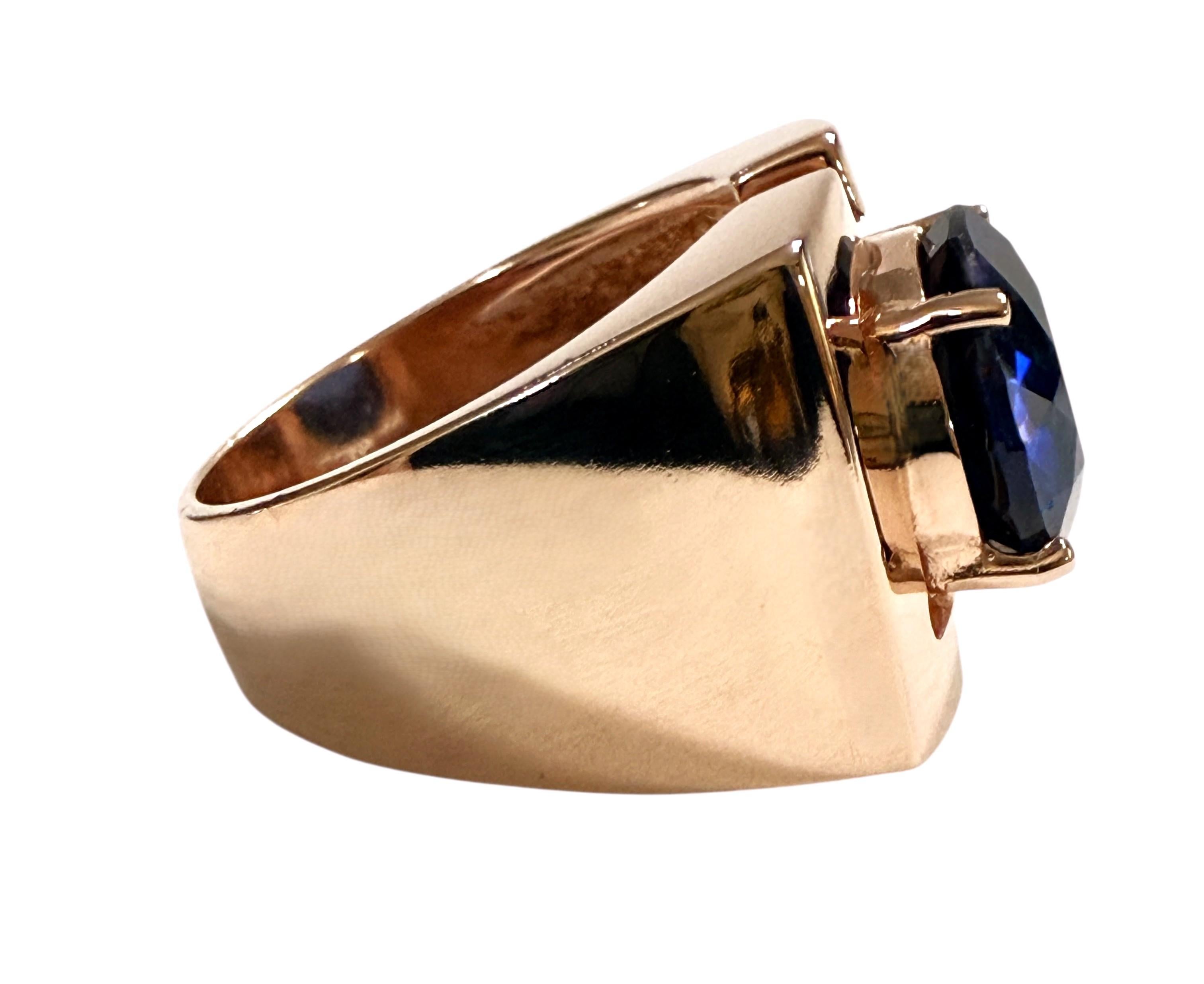 New 8.70 Carat Blue Sapphire Rose Gold Plated Statement Ring Size 8.25 Corte oval en venta