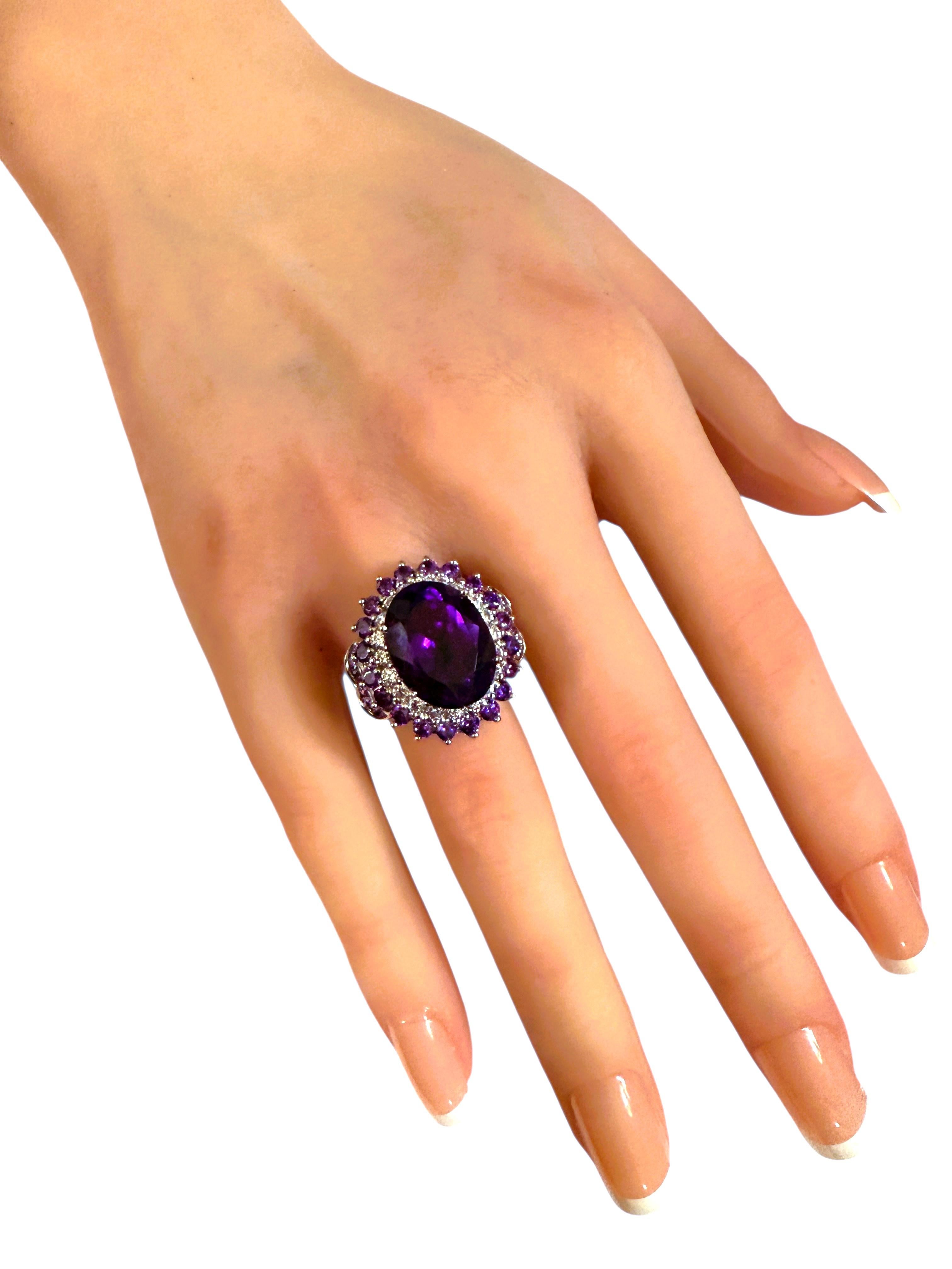 Donna Nuovo anello in sterling con ametista e zaffiro tagliato a diamante da 9,30 carati, misura 6 in vendita