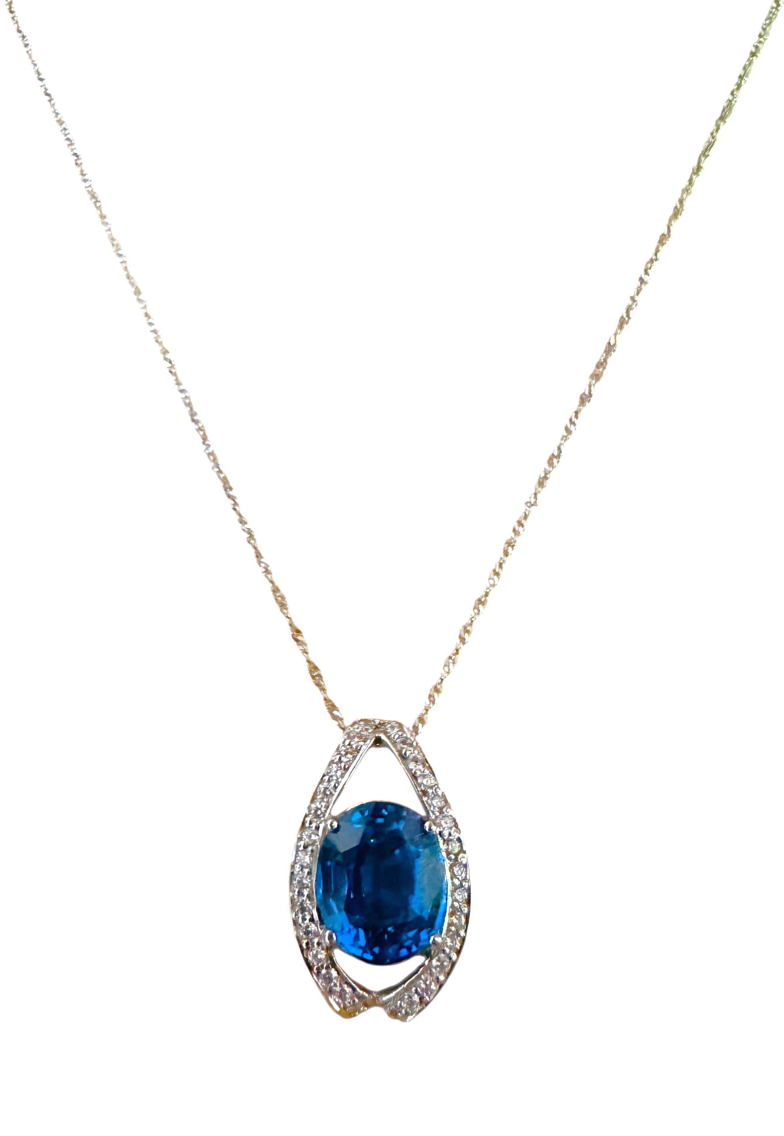 Nuovo ciondolo in argento sterling da 9,60 carati con topazio blu e zaffiro tagliato a diamante In condizioni Nuovo in vendita a Eagan, MN