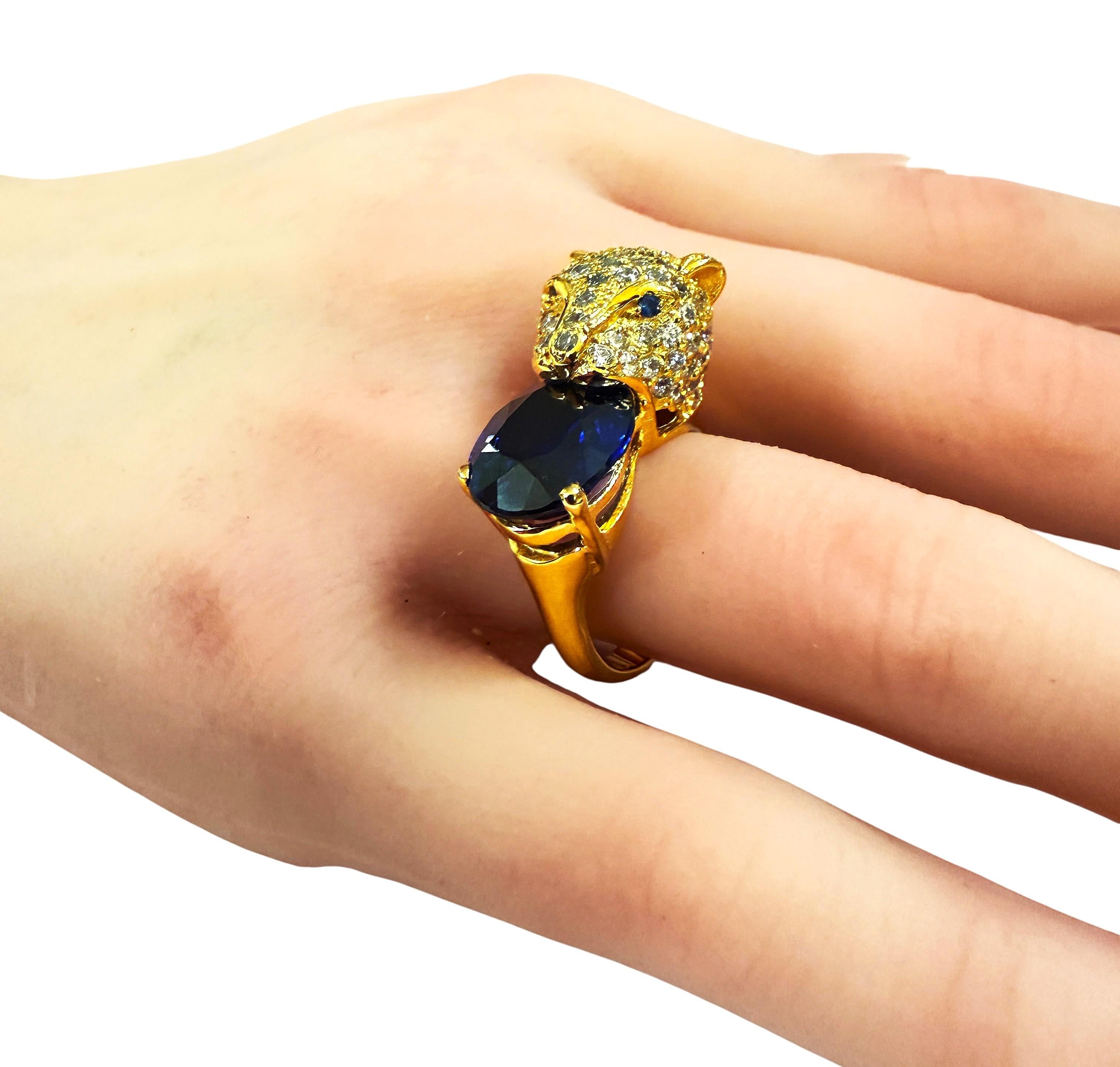 New 9.70 Carat Oval & Diamond Cut Sapphire Leopard Y Gold PL Sterling Ring For Sale 3
