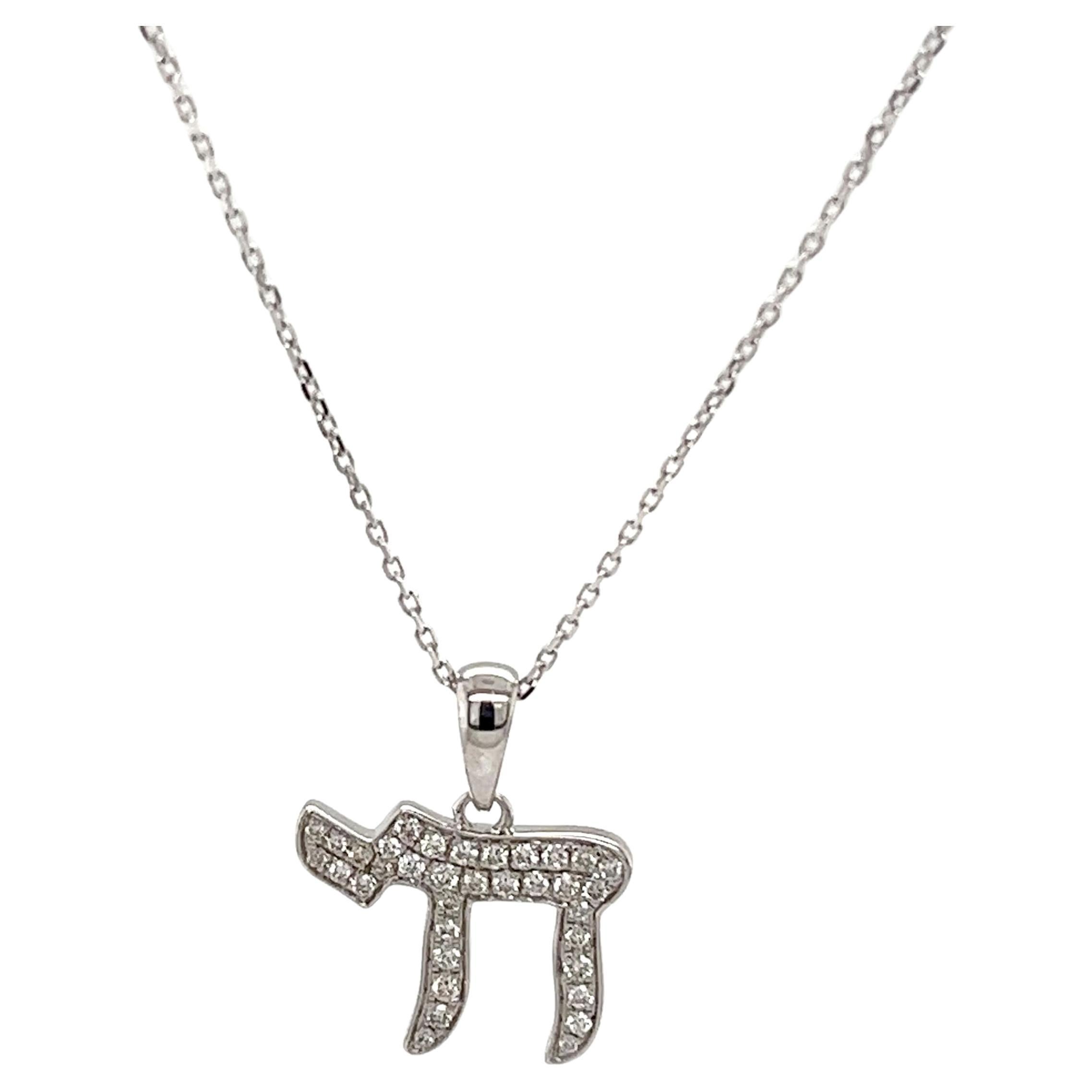 New 9ct White Gold Diamond Hai Pendant Necklace, With 0.13ct of Diamonds For Sale