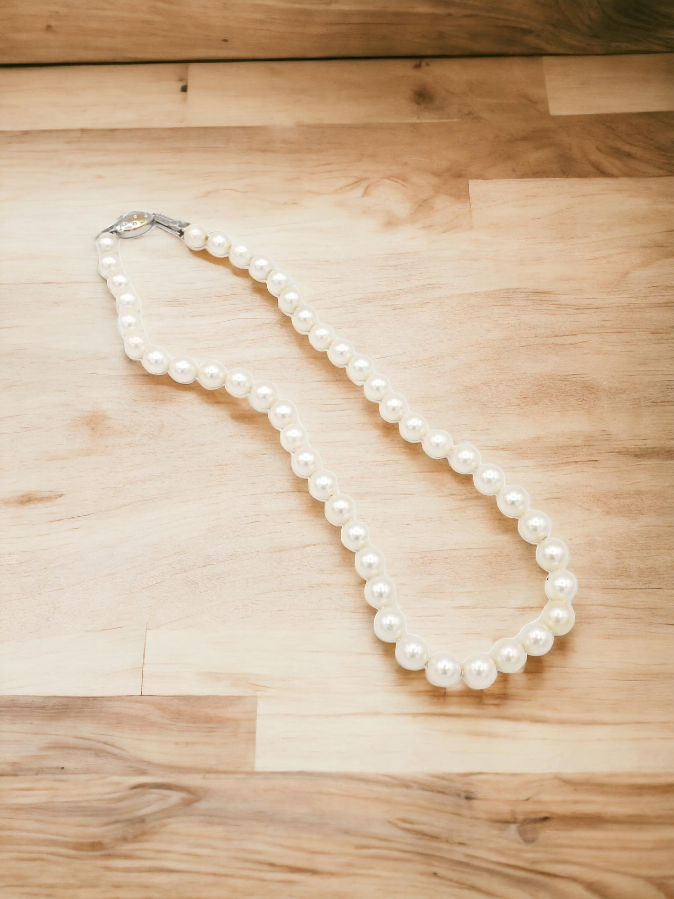 NUOVA Collana di perle bianche giapponesi Akoya Salt Water di qualità AAA+ In condizioni Nuovo in vendita a Warren, NJ
