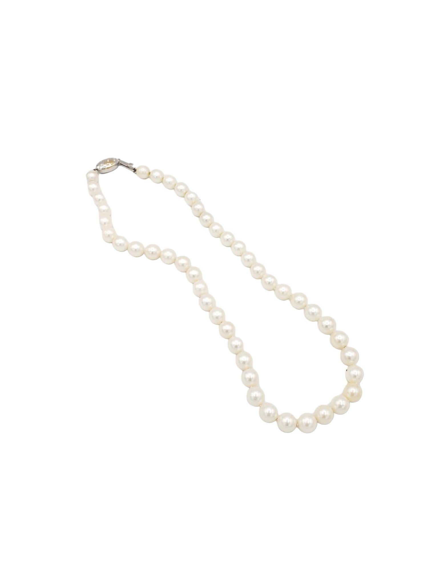 AAA+ Qualität Japanische Akoya Salz-Wasser-Halskette mit weißen Perlen im Angebot 2