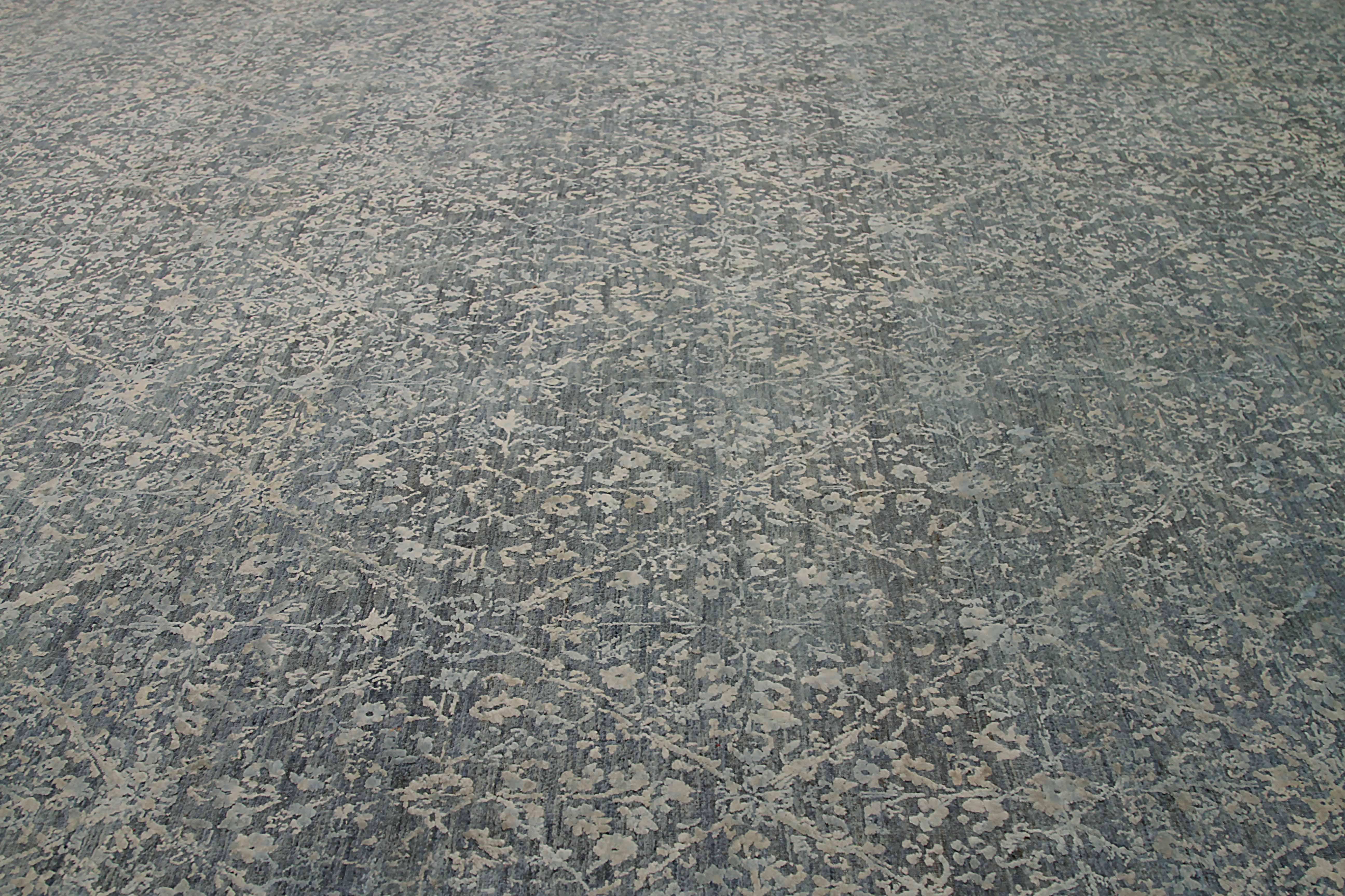 Autre Tapis neuf de la région afghane design transitionnel en vente