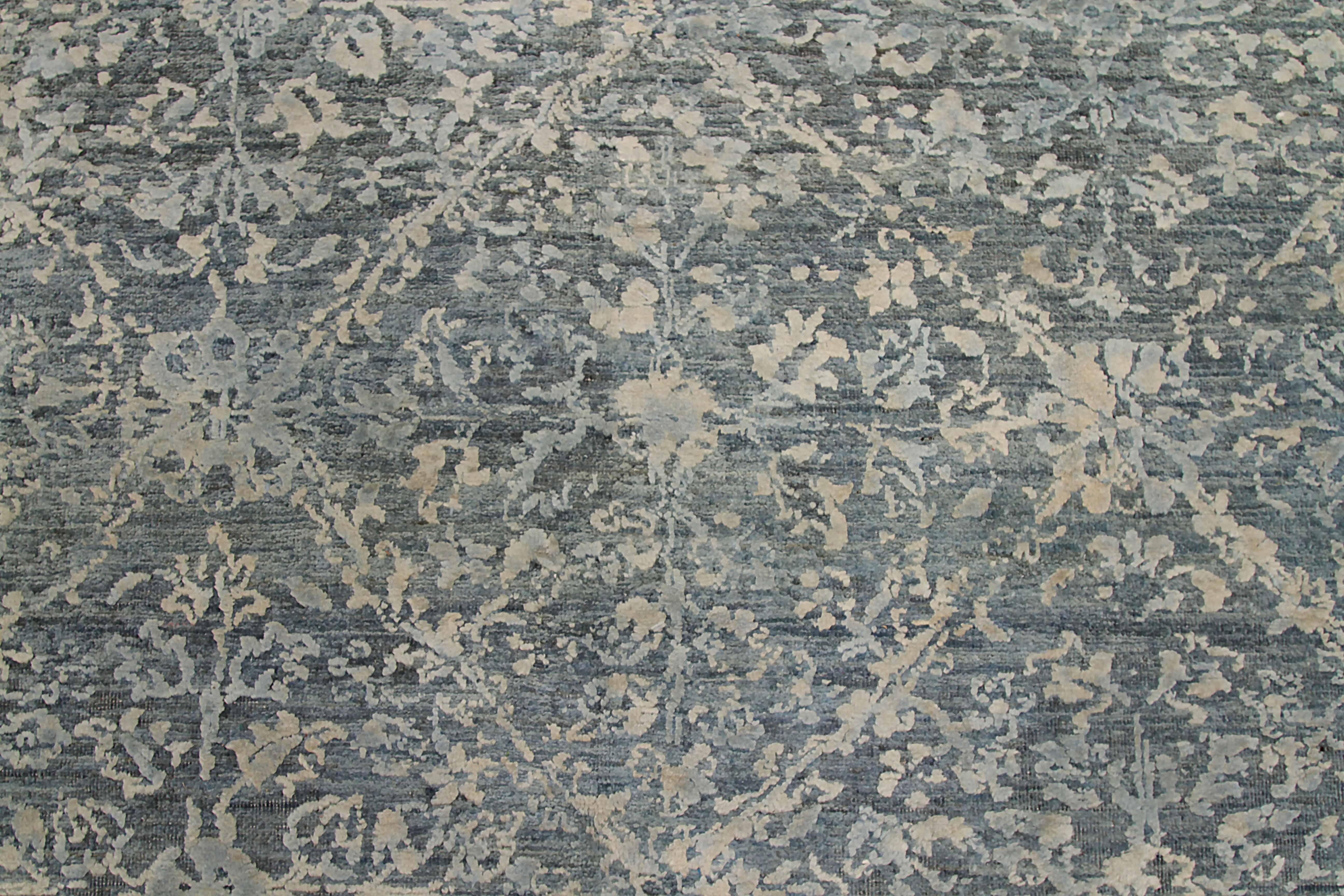New Afghan Area Rug Transitional Design In New Condition For Sale In Dallas, TX