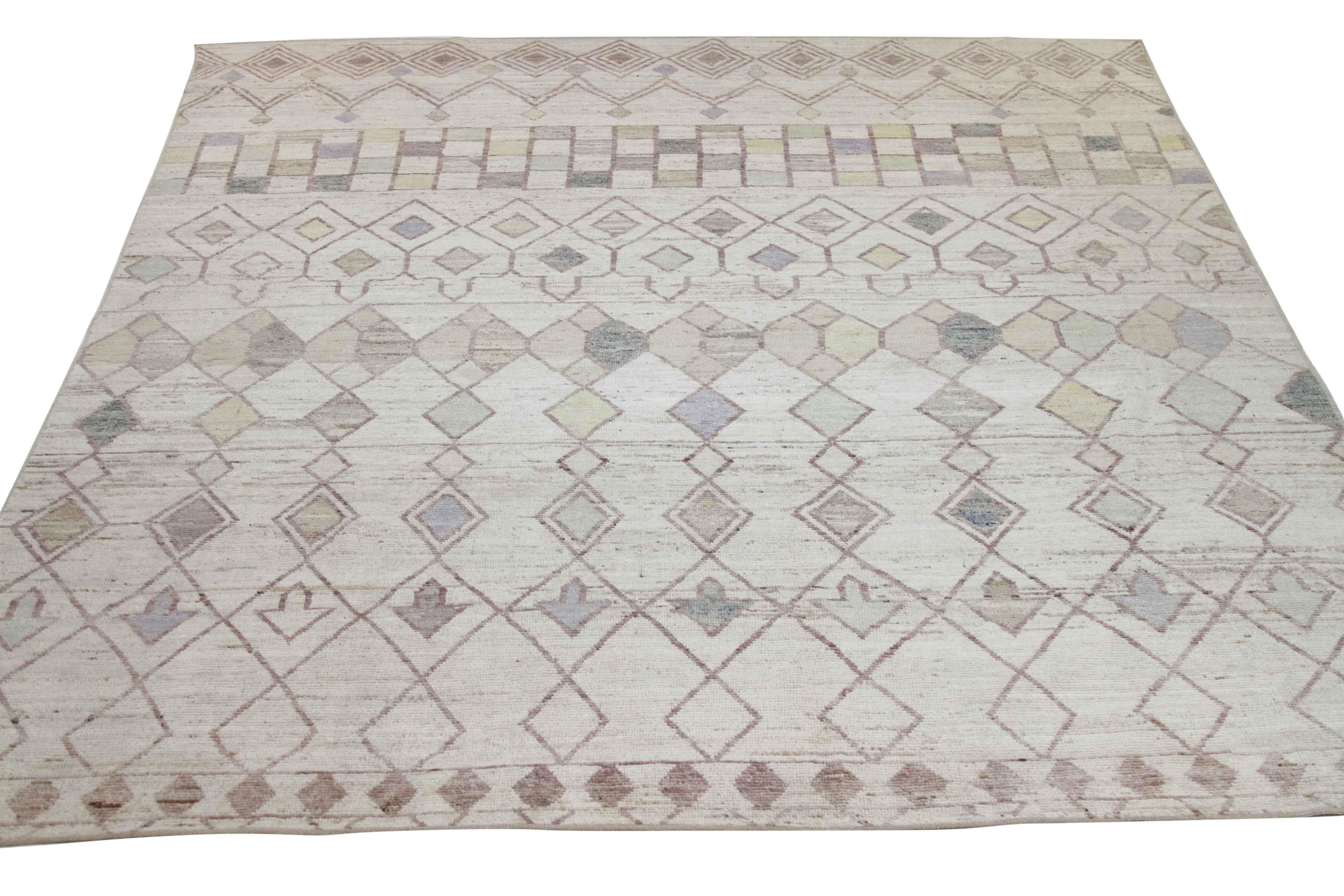 Nouveau tapis afghan tissé à la main à partir de la meilleure laine de mouton et coloré avec des teintures végétales entièrement naturelles, sans danger pour les humains et les animaux domestiques. Il s'agit d'un tissage traditionnel afghan